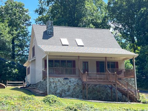 901 Tanglewood Drive Siler City NC 27344
