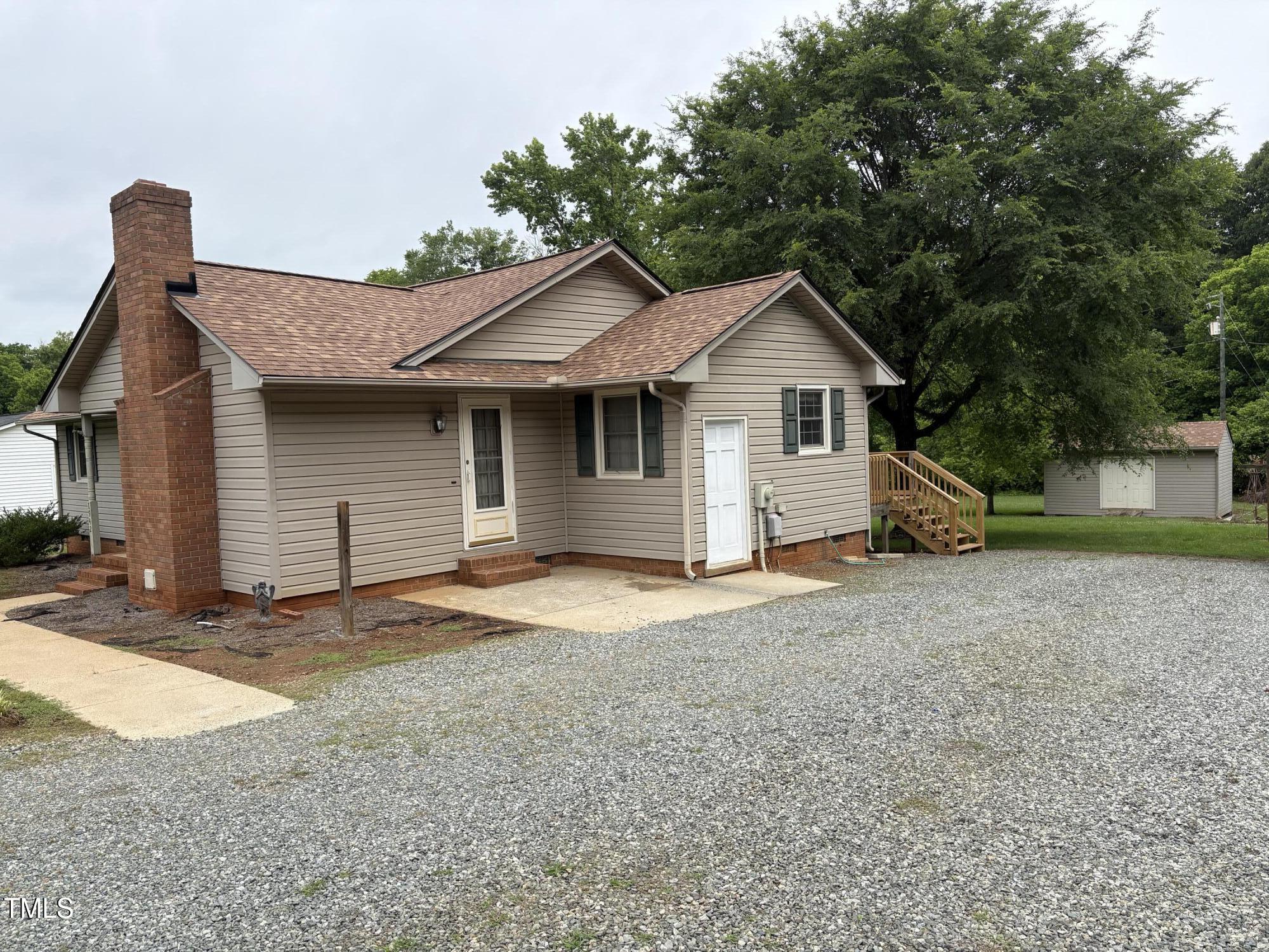 1942 Brier Lane