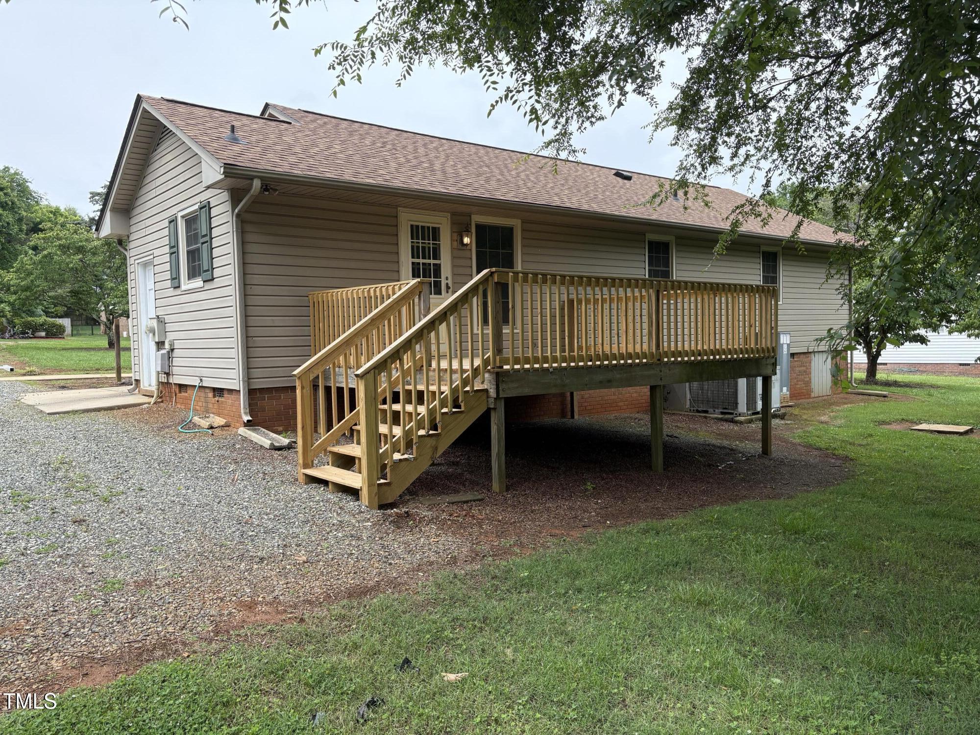 1942 Brier Lane