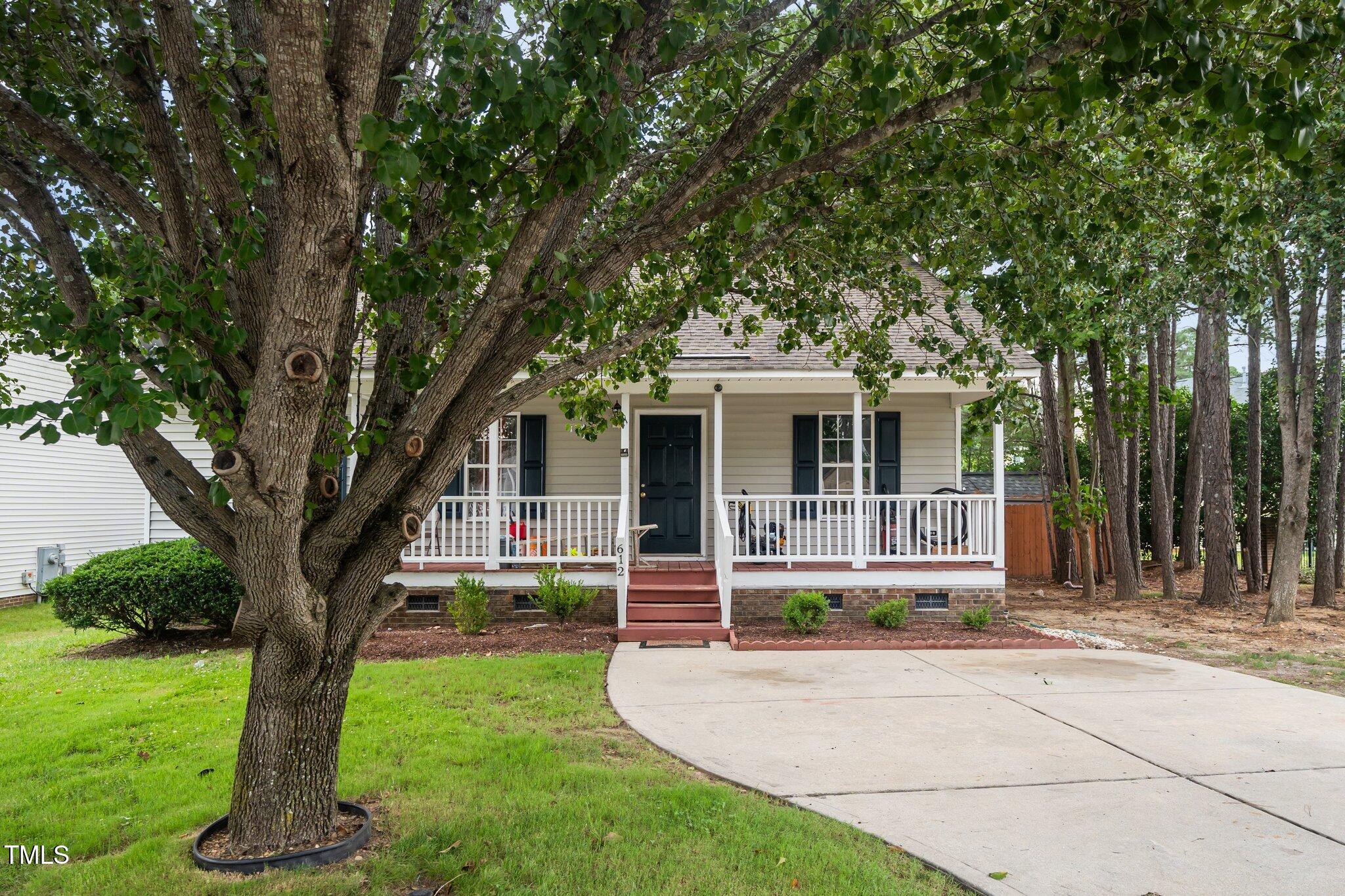 612 Agin Court Place