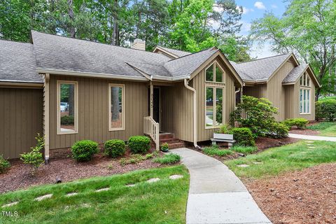 Townhouse in Raleigh NC 8045 Grey Oak Drive 24.jpg