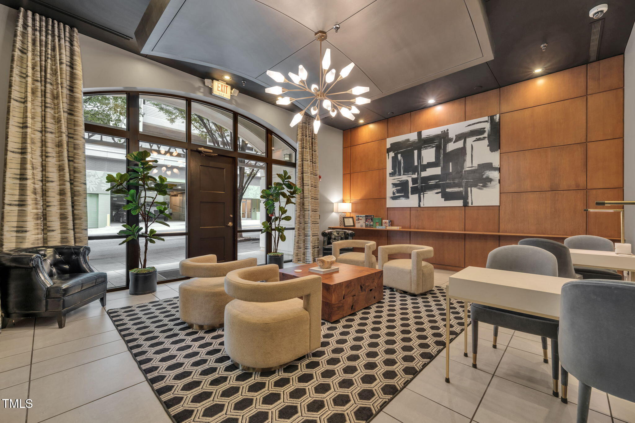 317 W Morgan Street 304
