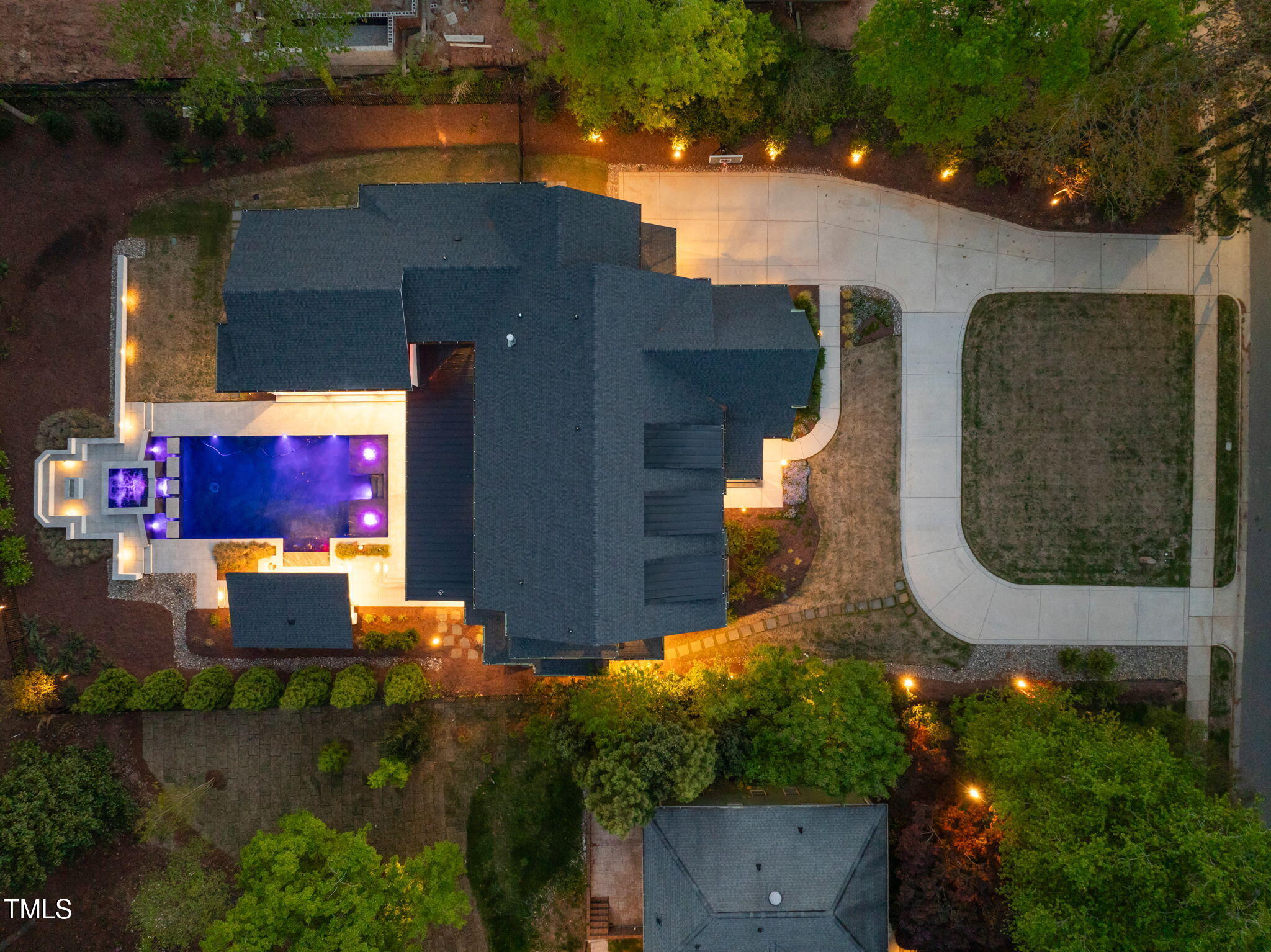 1616 Hunting Ridge Road
