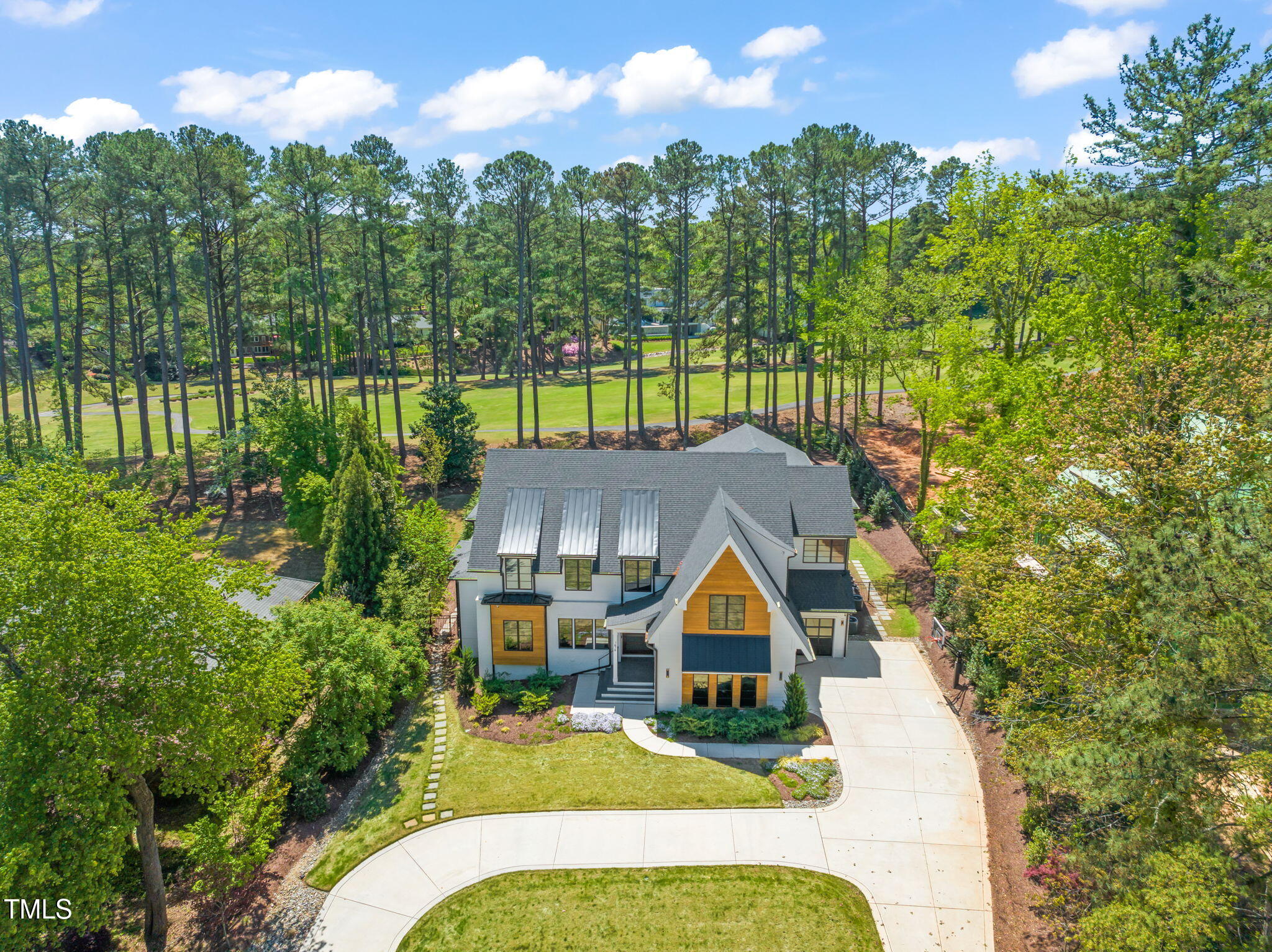 1616 Hunting Ridge Road