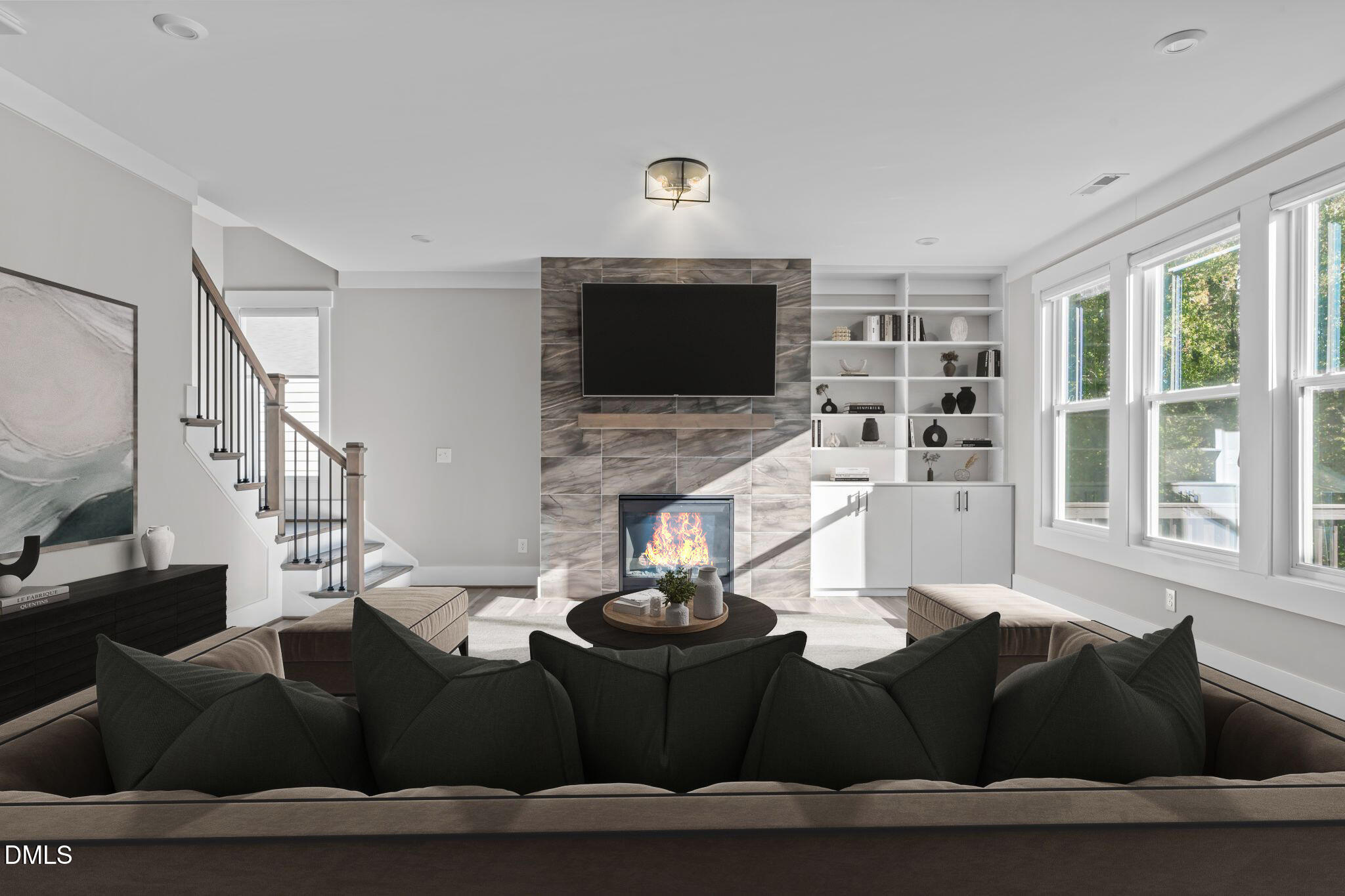 1525 Holding Village Way