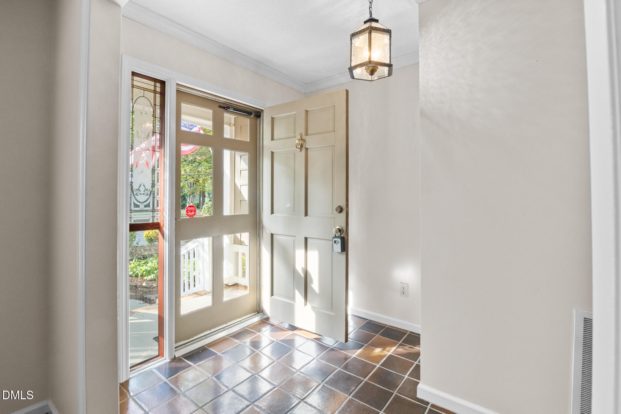 1113 Ashford Lane