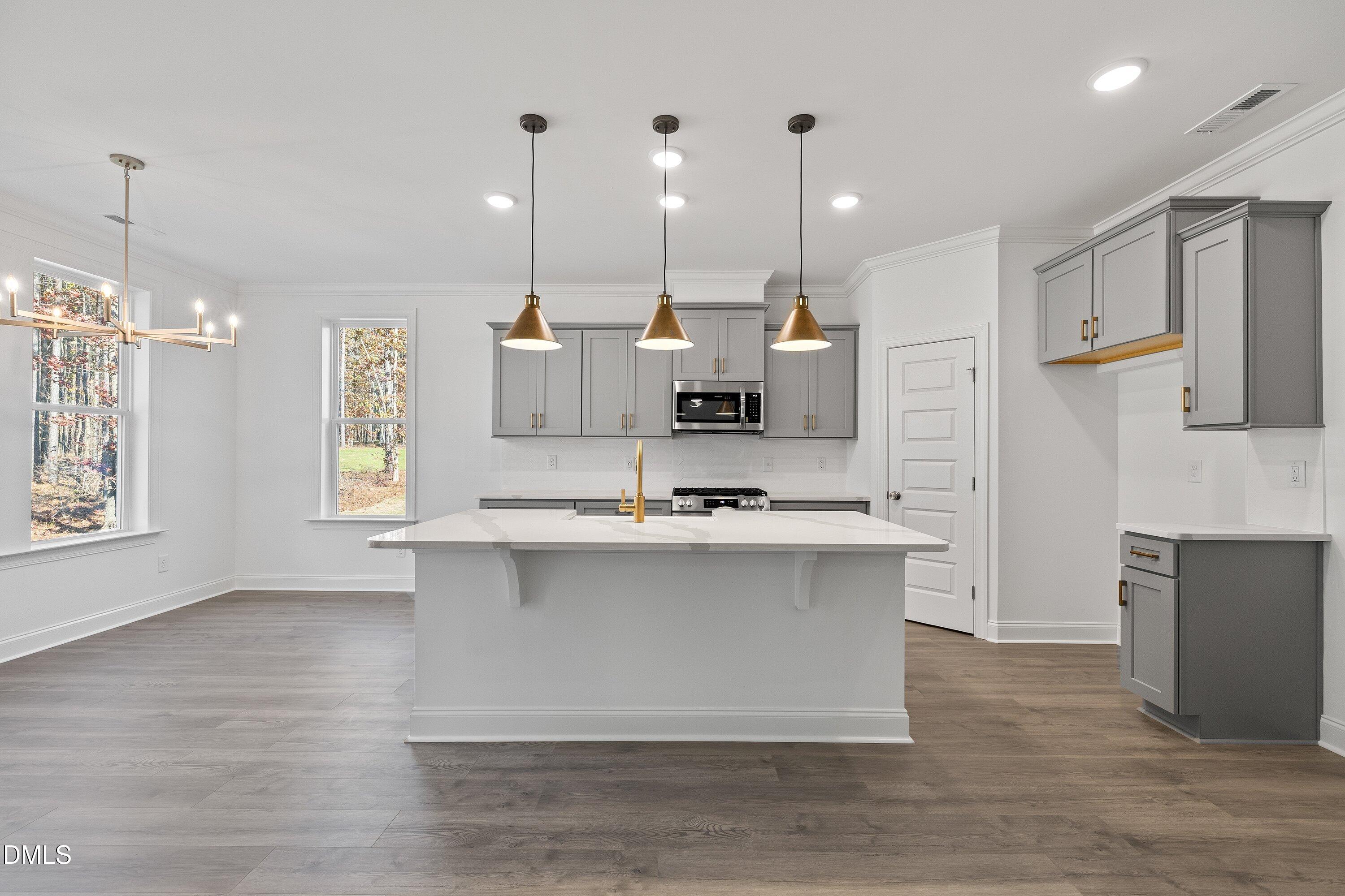 62 W Victoria Ridge Drive 19