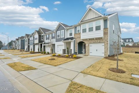 Photo of 948 Kensley Grove Lane, Fuquay Varina, NC 27526 (MLS # 10154650)