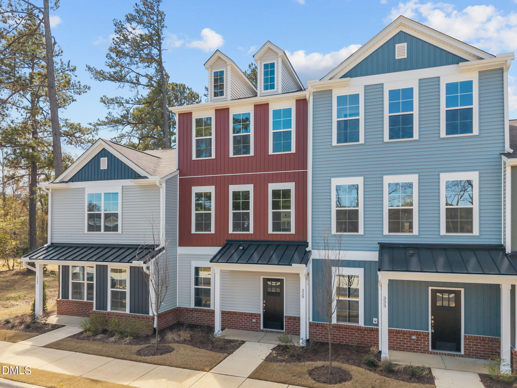 329 Parker Street 19