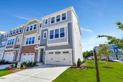 2708 Hunter Woods Drive #635 Apex NC 27502