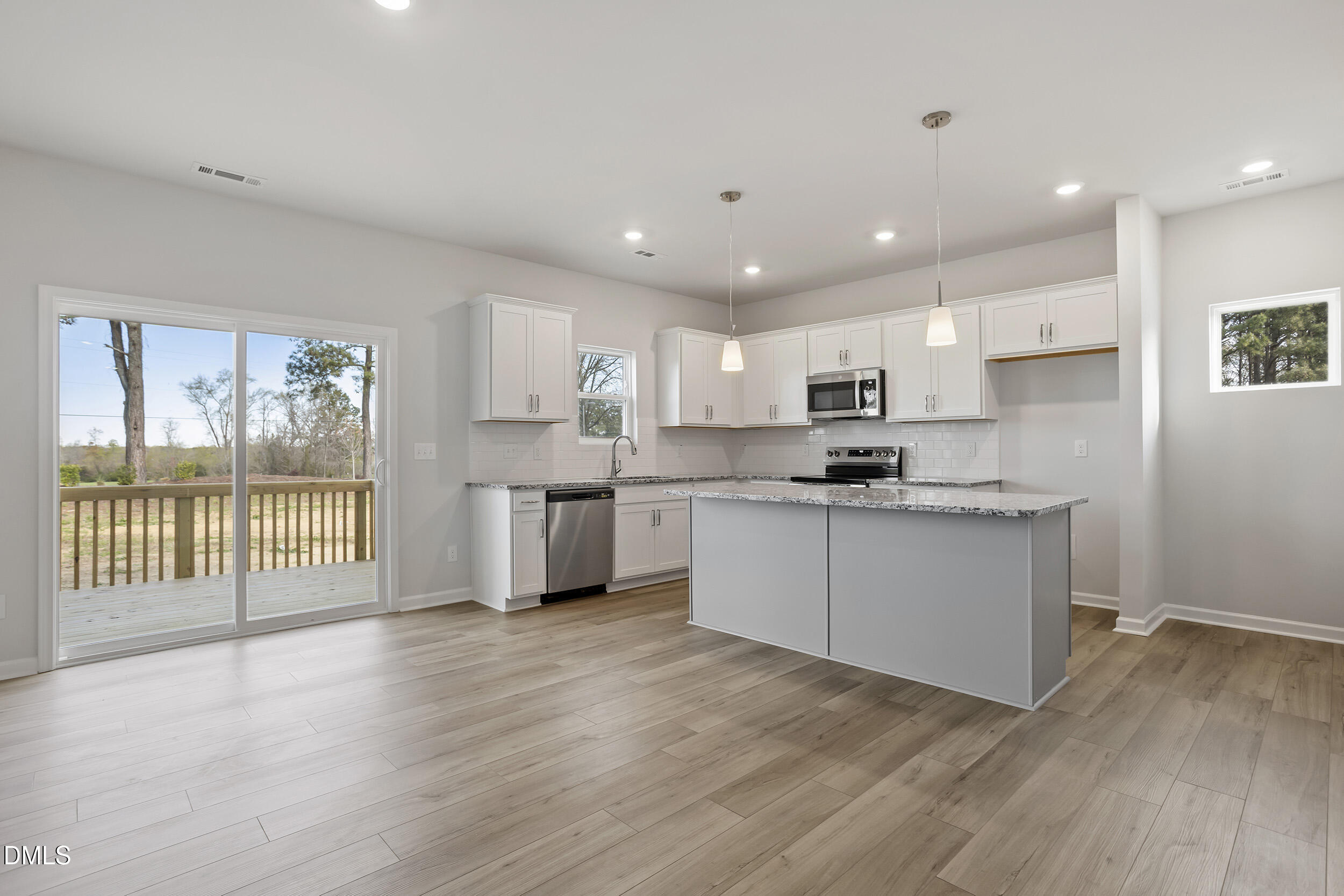 67 Bainbridge Lot 90