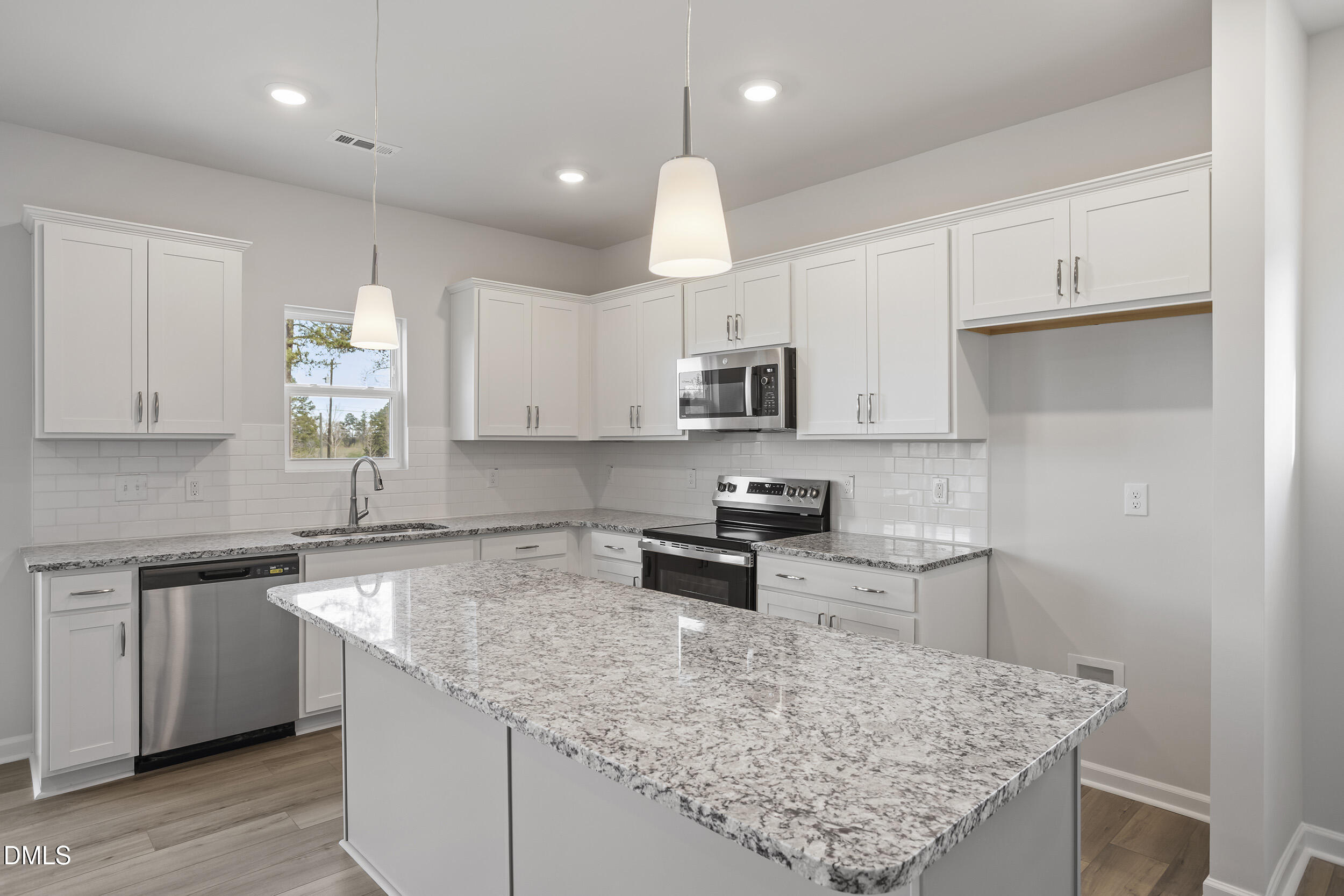 67 Bainbridge Lot 90