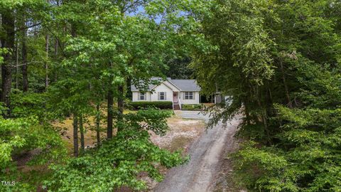 Single Family Residence in Four Oaks NC 155 Hilltop Drive.jpg