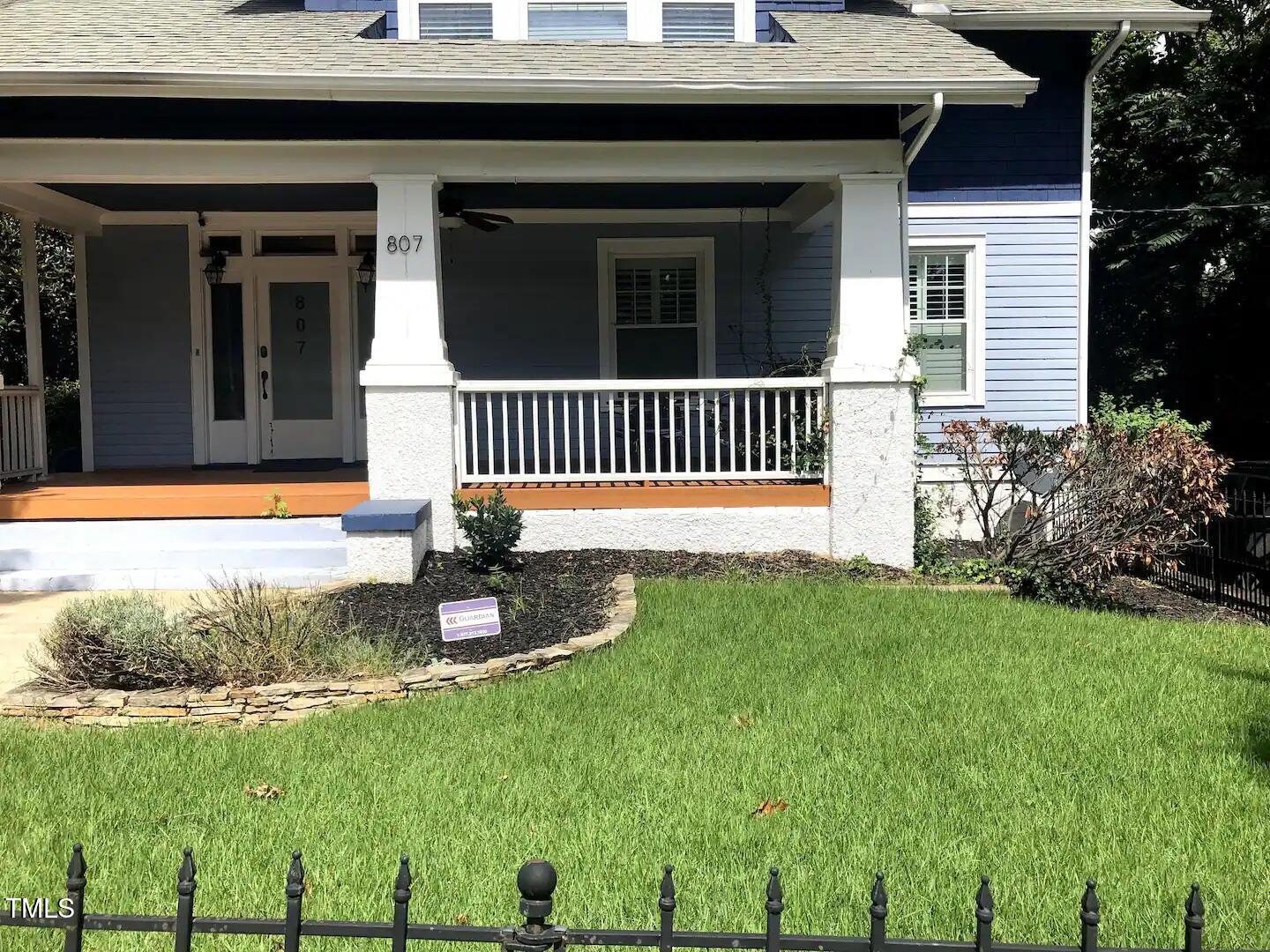 807 E Edenton Street