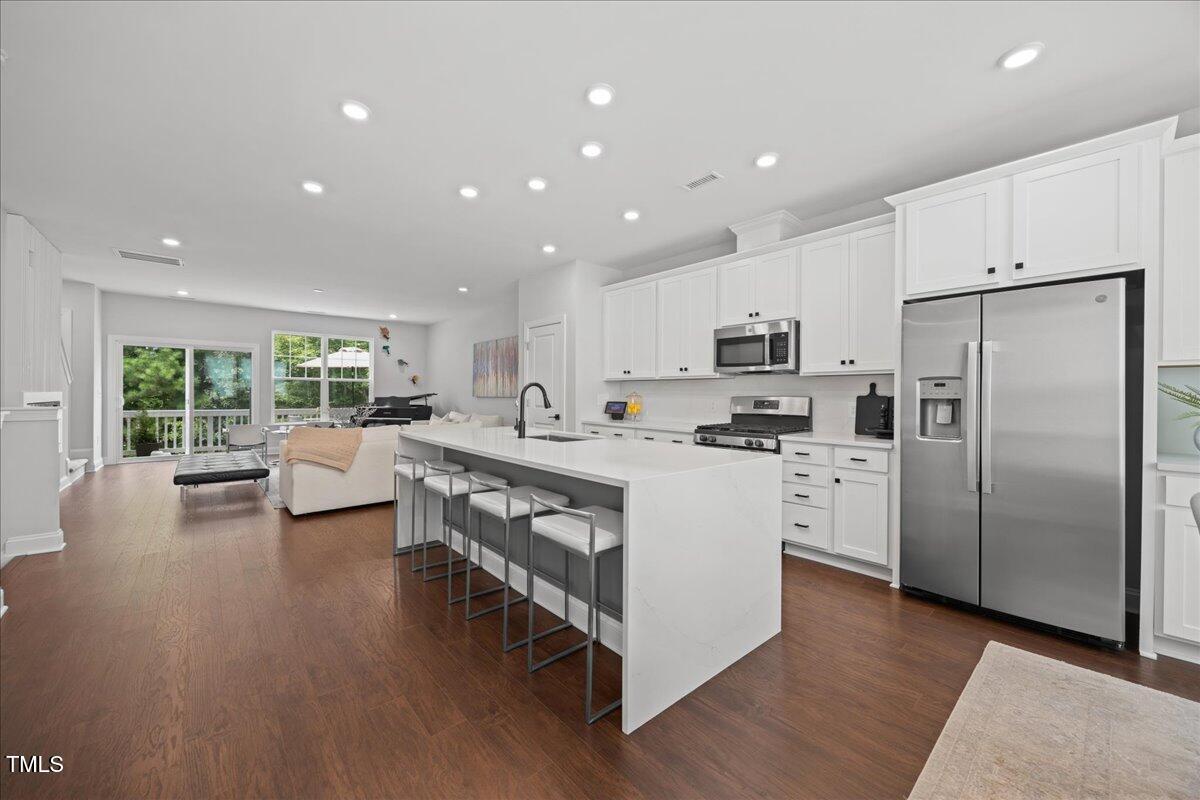 2876 Macintosh Woods Drive