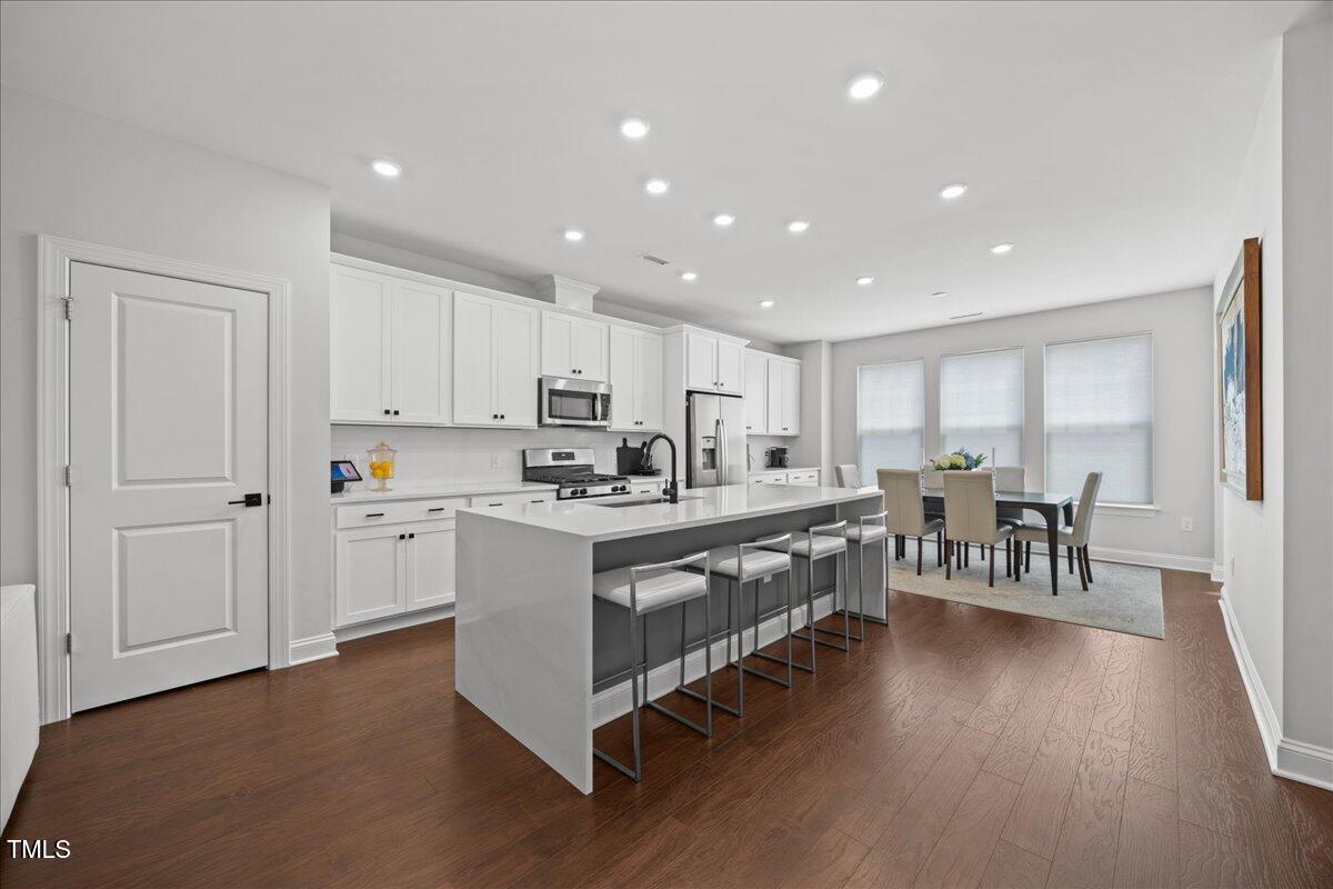 2876 Macintosh Woods Drive