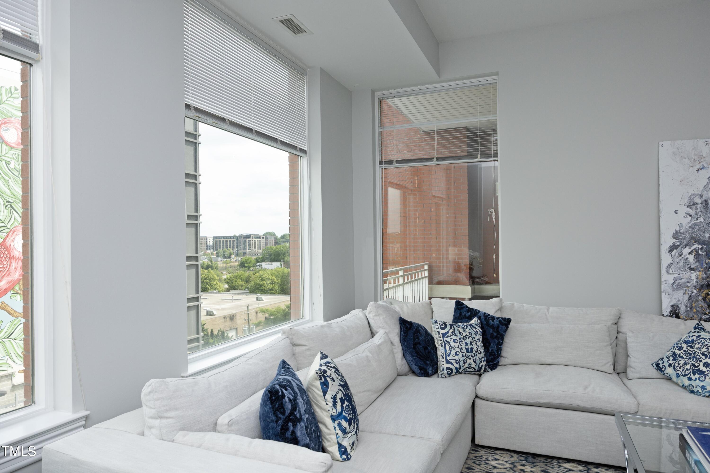 400 W North Street 620
