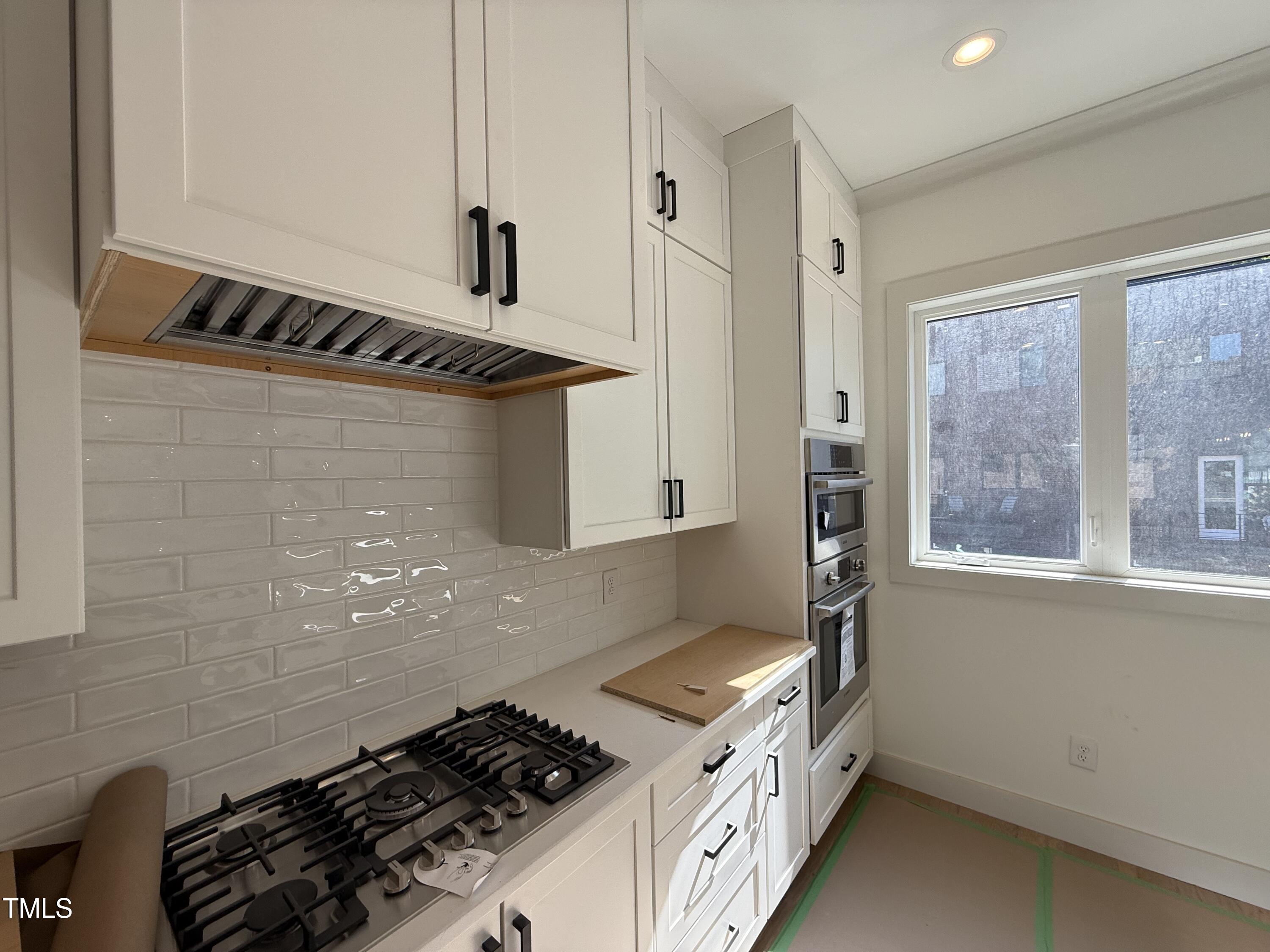 704 Chatham View Road 12