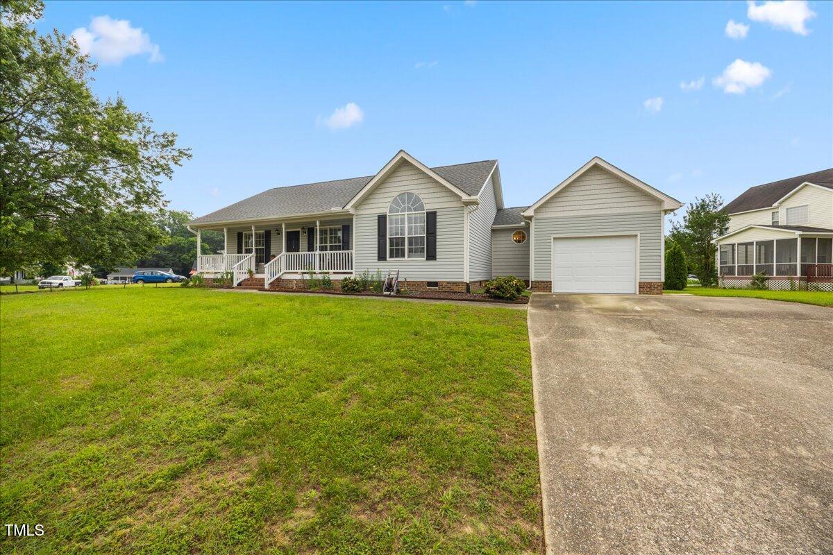 124 Roscommon Lane