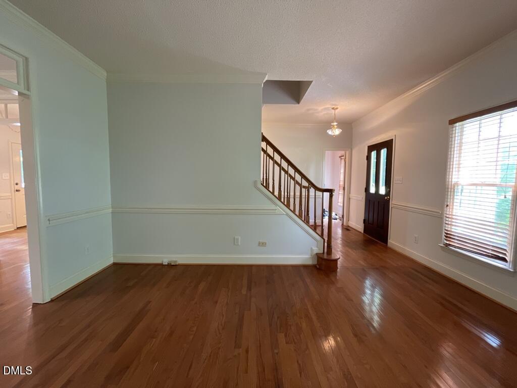 102 Longstock Court