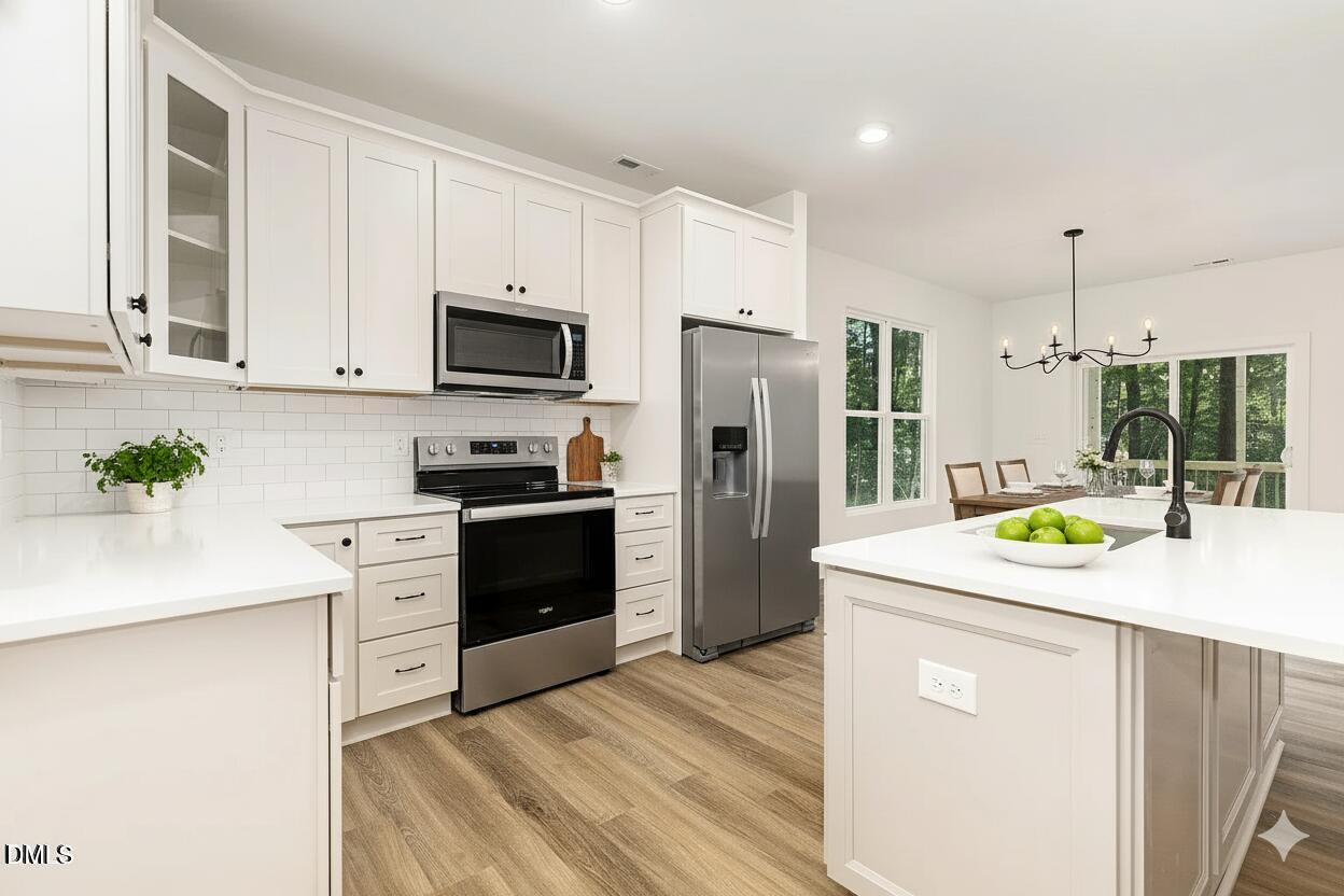 3260 Yorkshire Circle