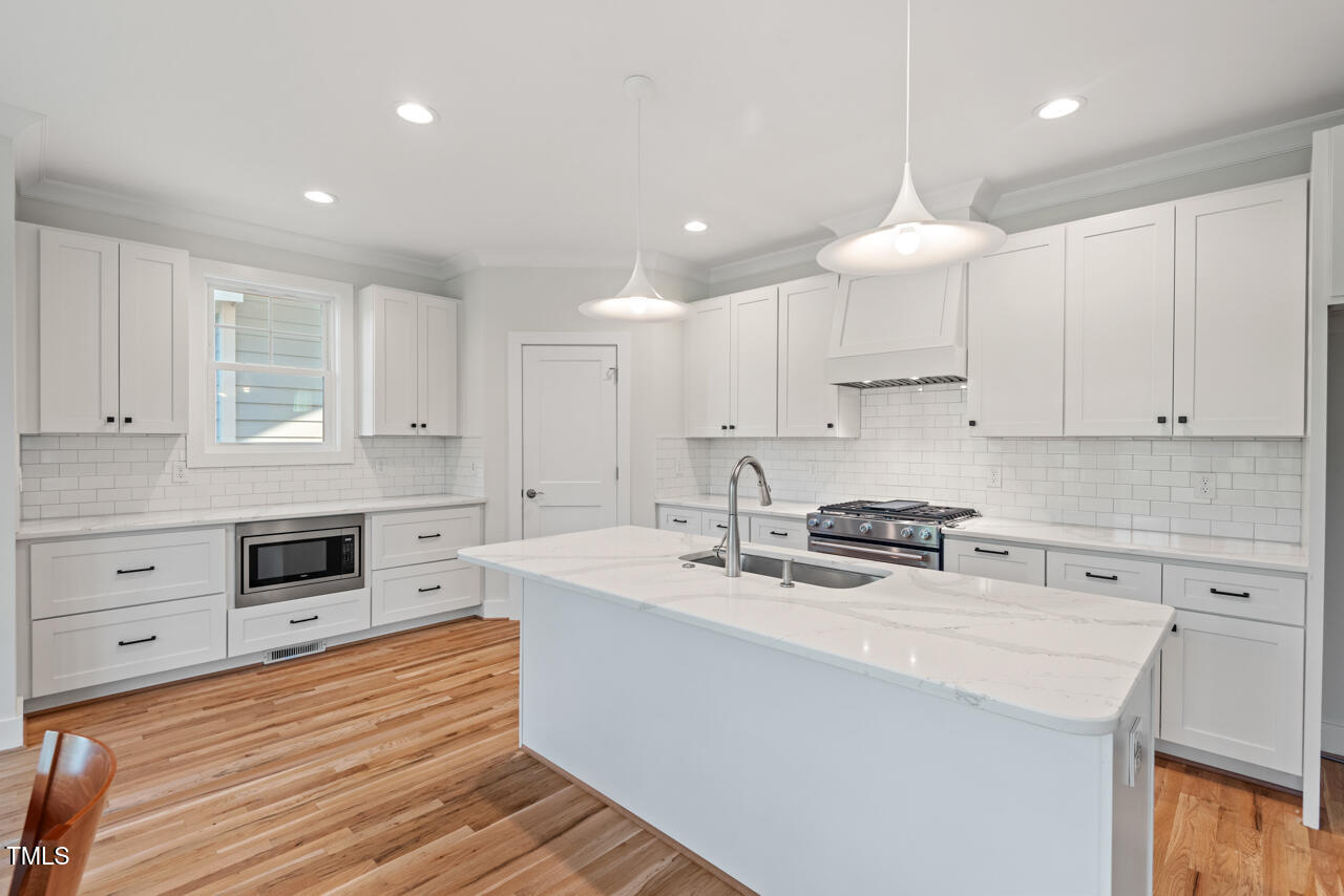 Chapel Hill, North Carolina 27516, United States, 4 Bedrooms Bedrooms, ,4 BathroomsBathrooms,Residential,Active,151132