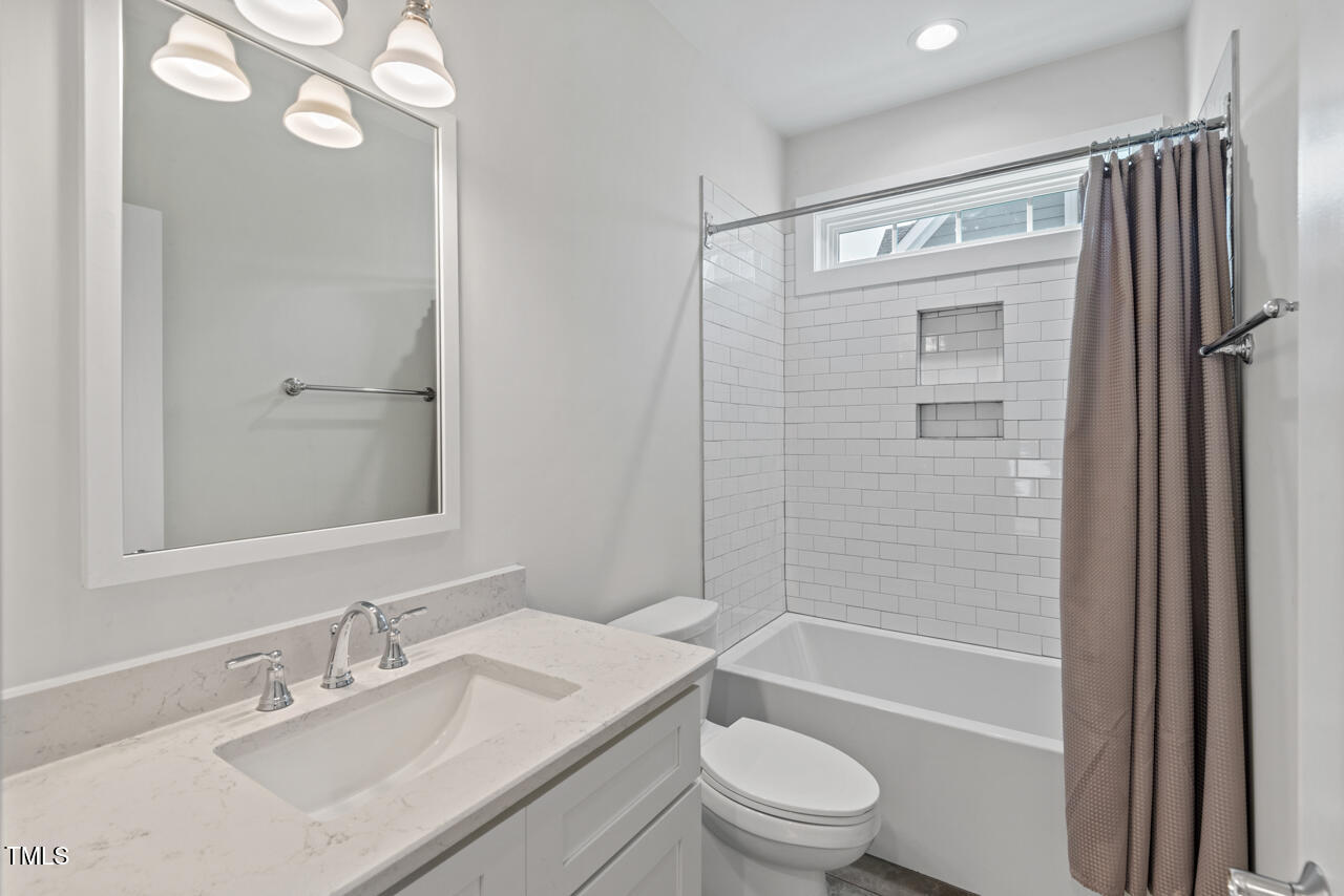 Chapel Hill, North Carolina 27516, United States, 4 Bedrooms Bedrooms, ,4 BathroomsBathrooms,Residential,Active,151132