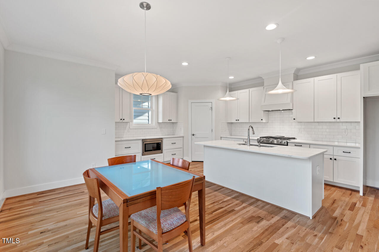 Chapel Hill, North Carolina 27516, United States, 4 Bedrooms Bedrooms, ,4 BathroomsBathrooms,Residential,Active,151132