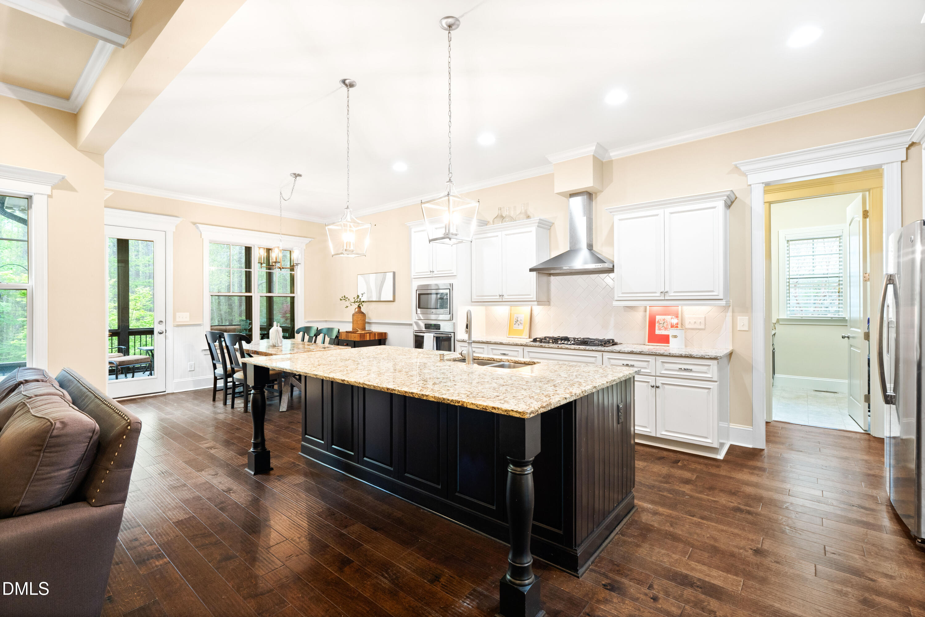 1021 Hawk Hollow Lane