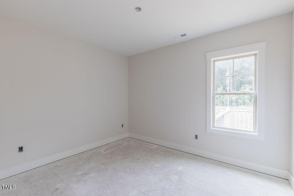 25 Sanders Farm Dr