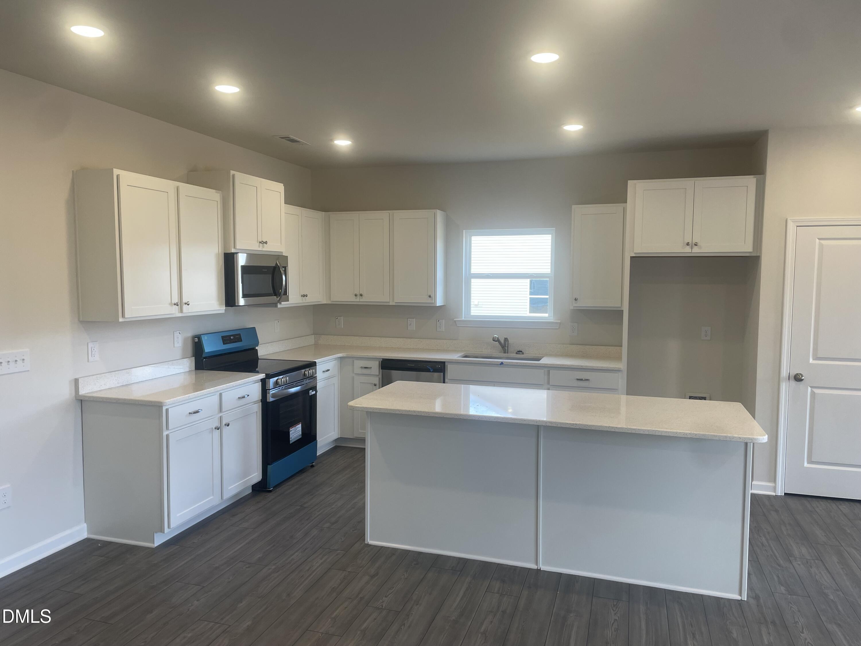311 White Azalea Way