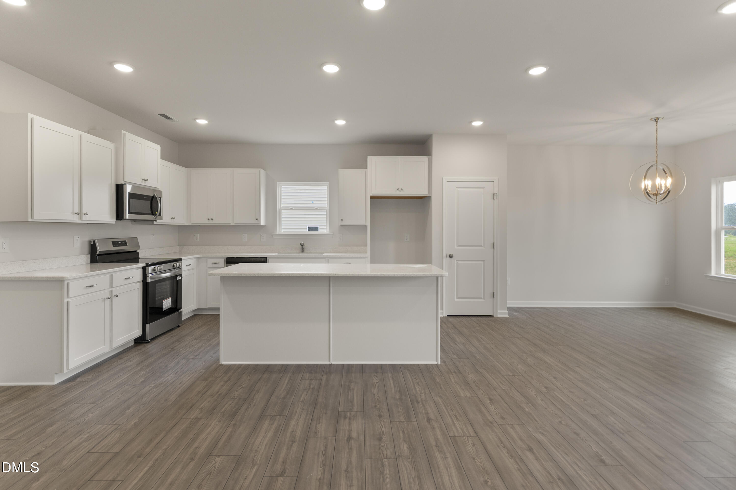 311 White Azalea Way