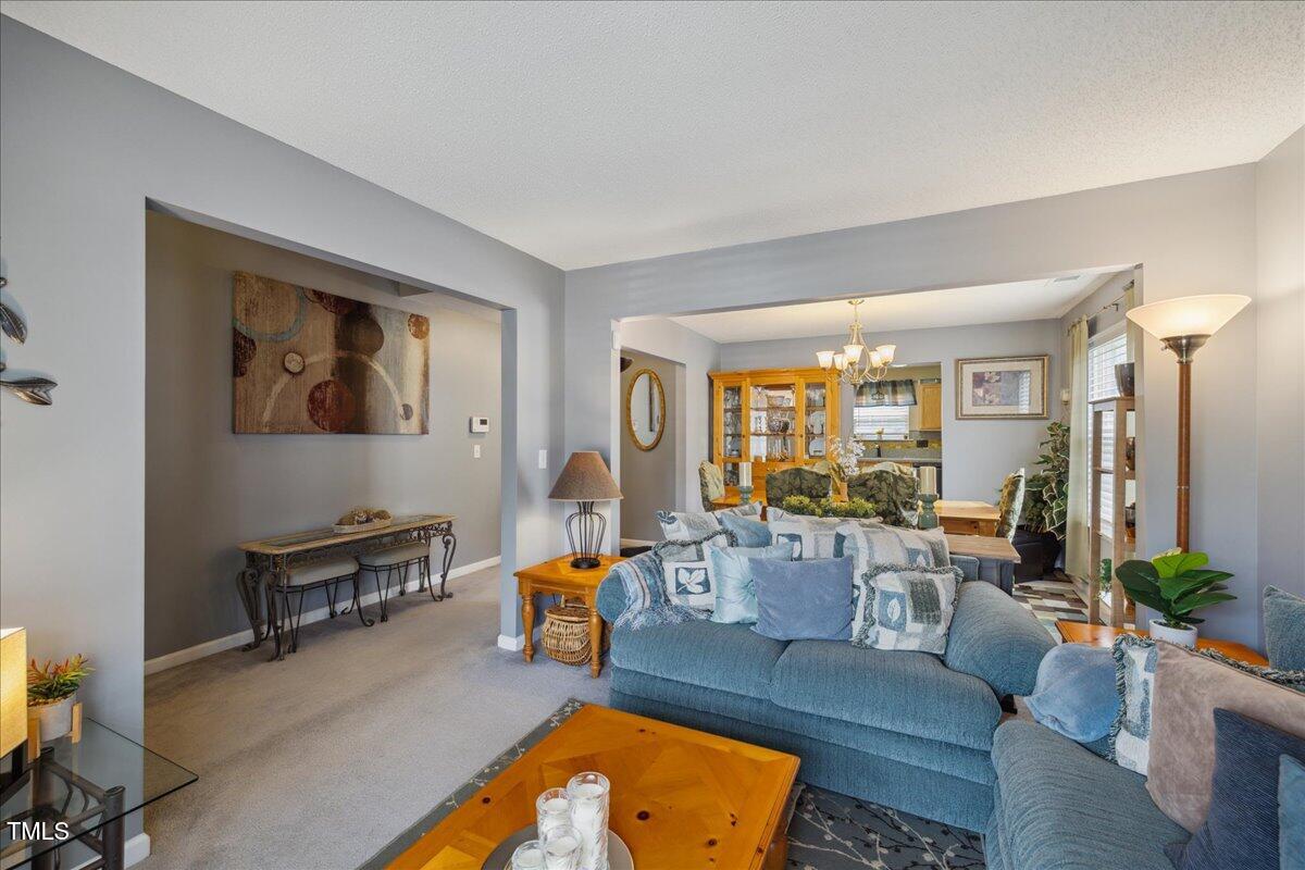 8008 Bright Oak Trail