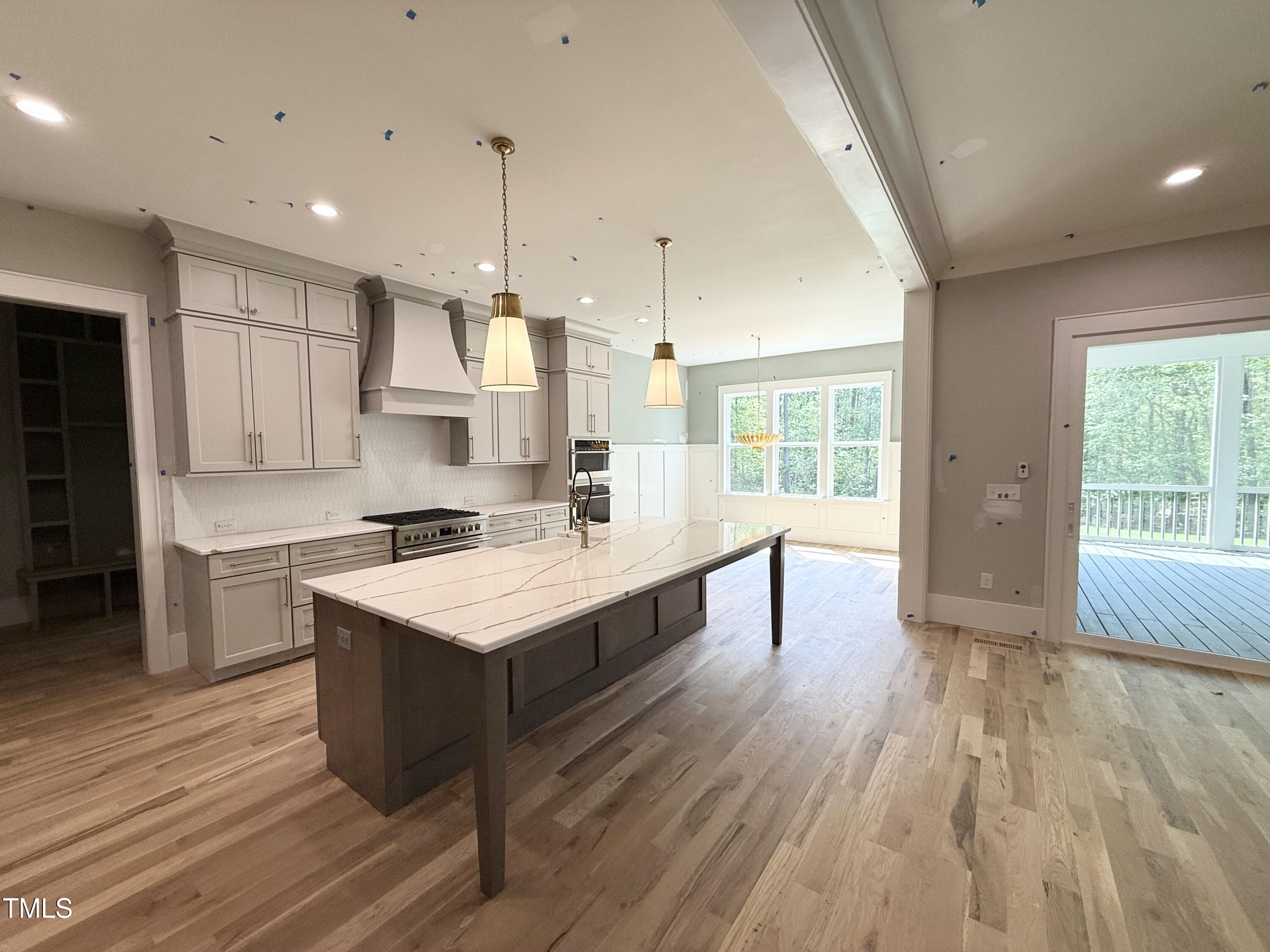 1405 Song Bird Crest Way
