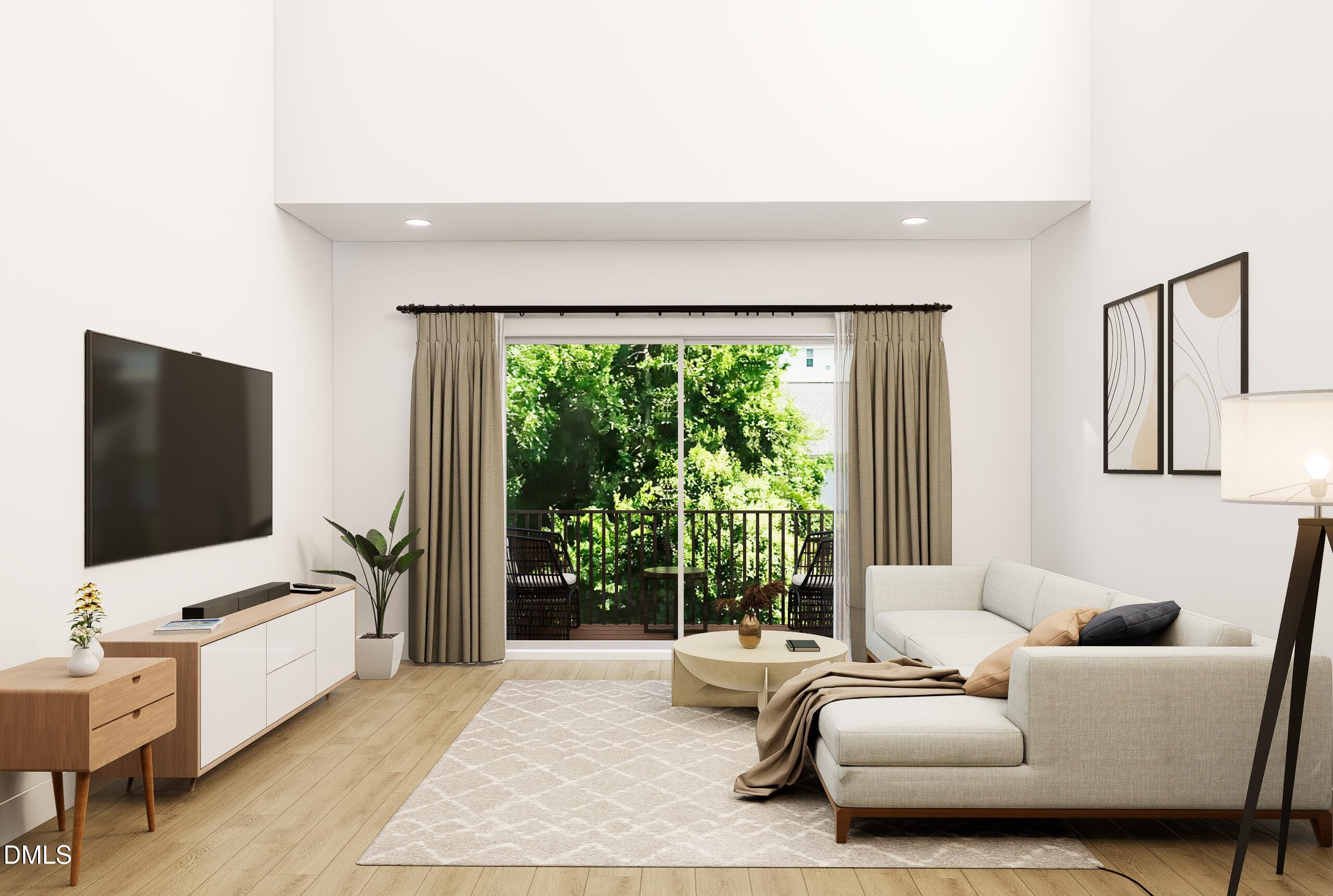 709 E Lenoir Street 307