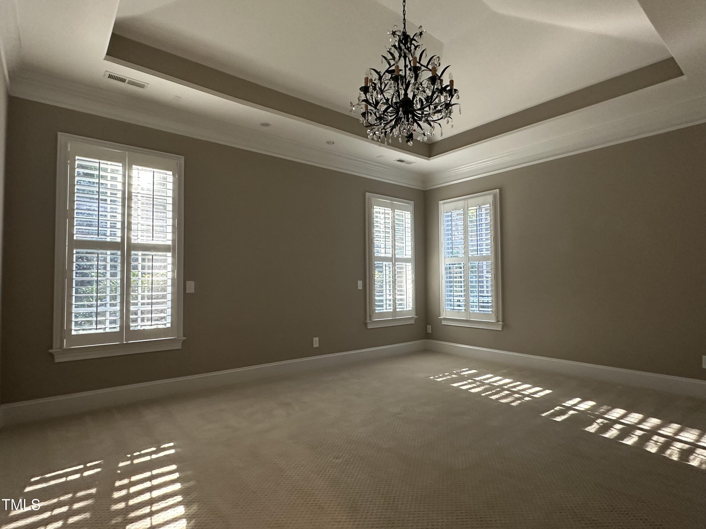 Raleigh, North Carolina 27612, United States, 3 Bedrooms Bedrooms, ,4 BathroomsBathrooms,Residential,Pending,29584