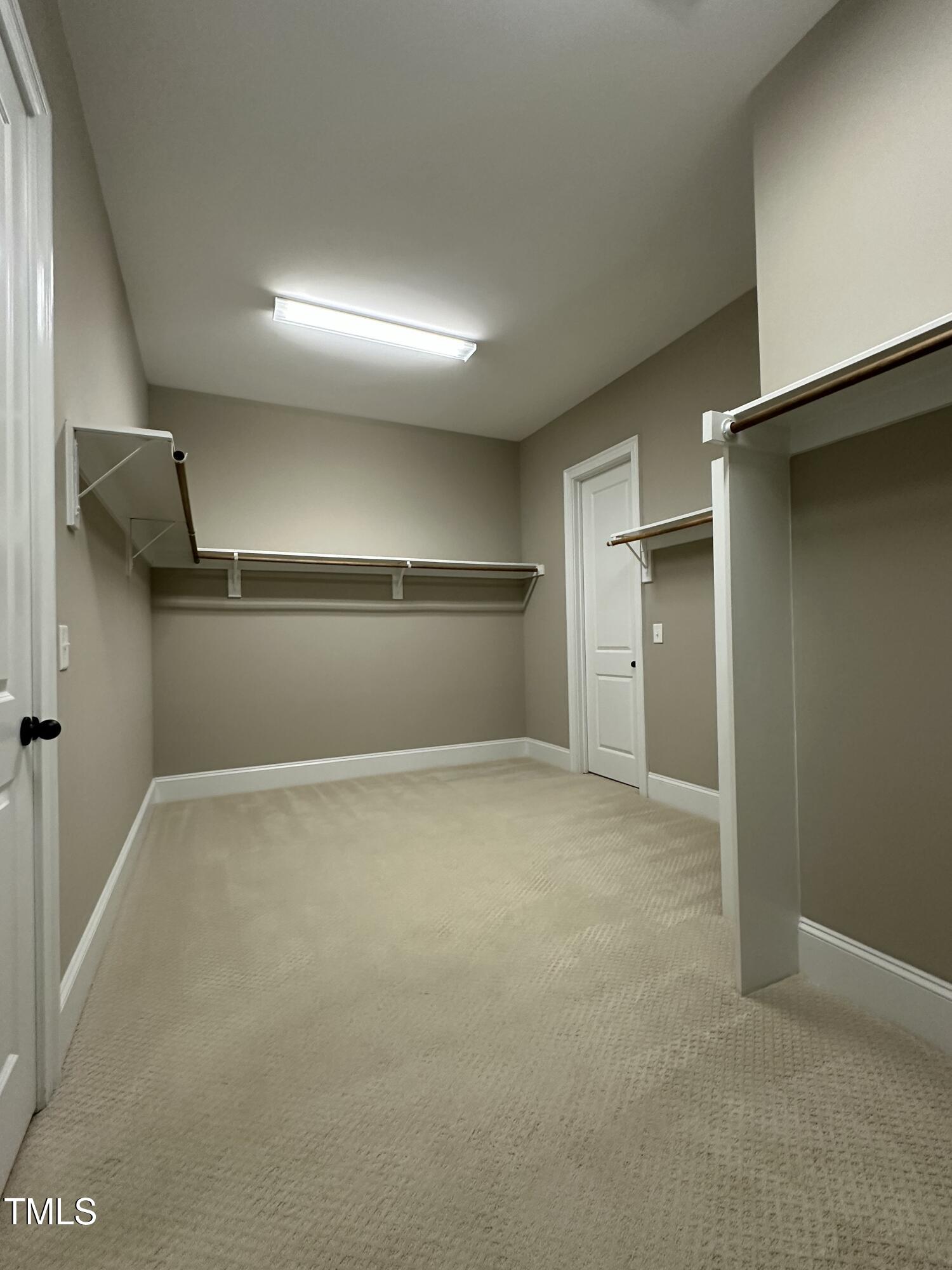 Raleigh, North Carolina 27612, United States, 3 Bedrooms Bedrooms, ,4 BathroomsBathrooms,Residential,Pending,29584