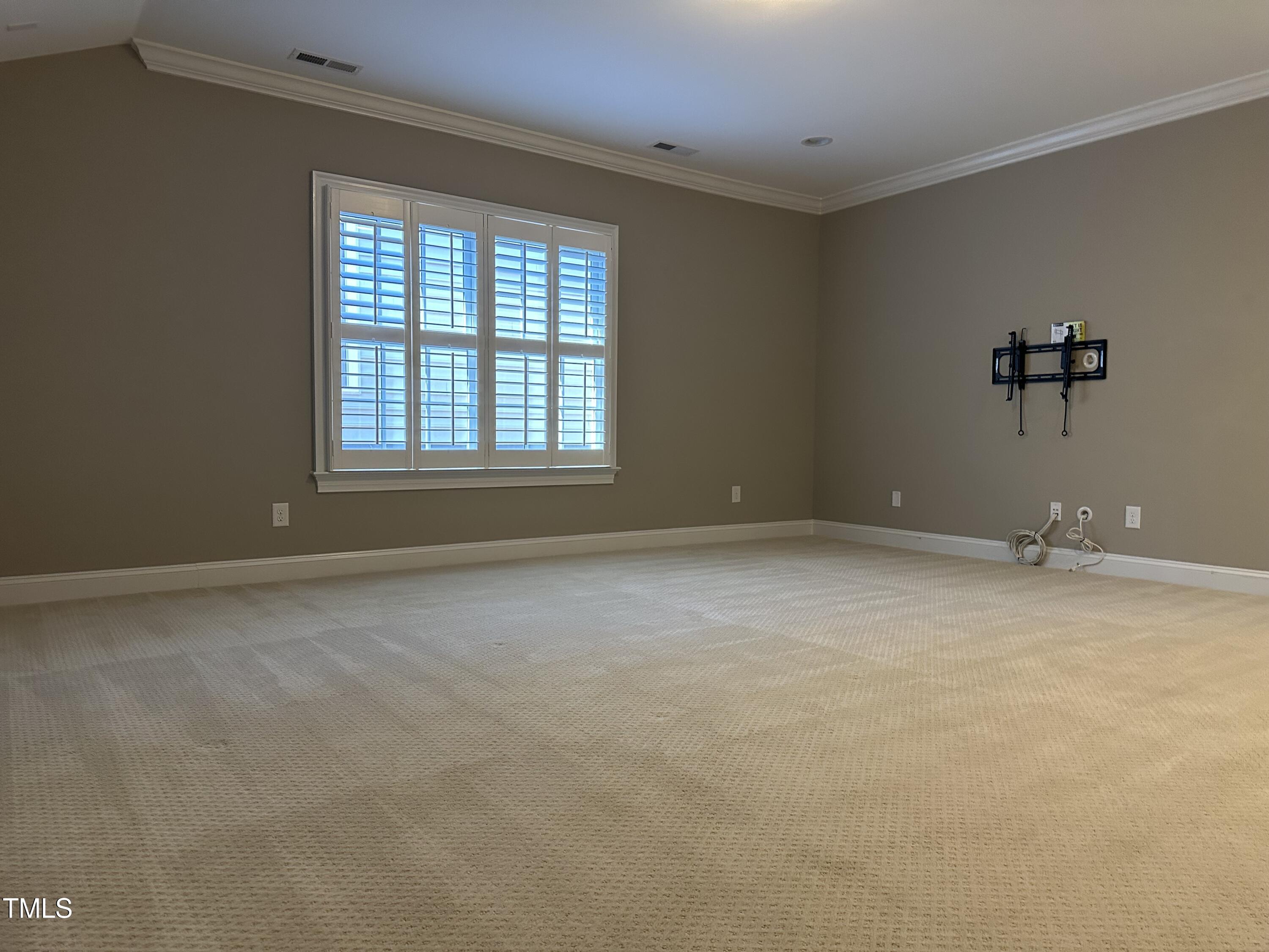 Raleigh, North Carolina 27612, United States, 3 Bedrooms Bedrooms, ,4 BathroomsBathrooms,Residential,Pending,29584