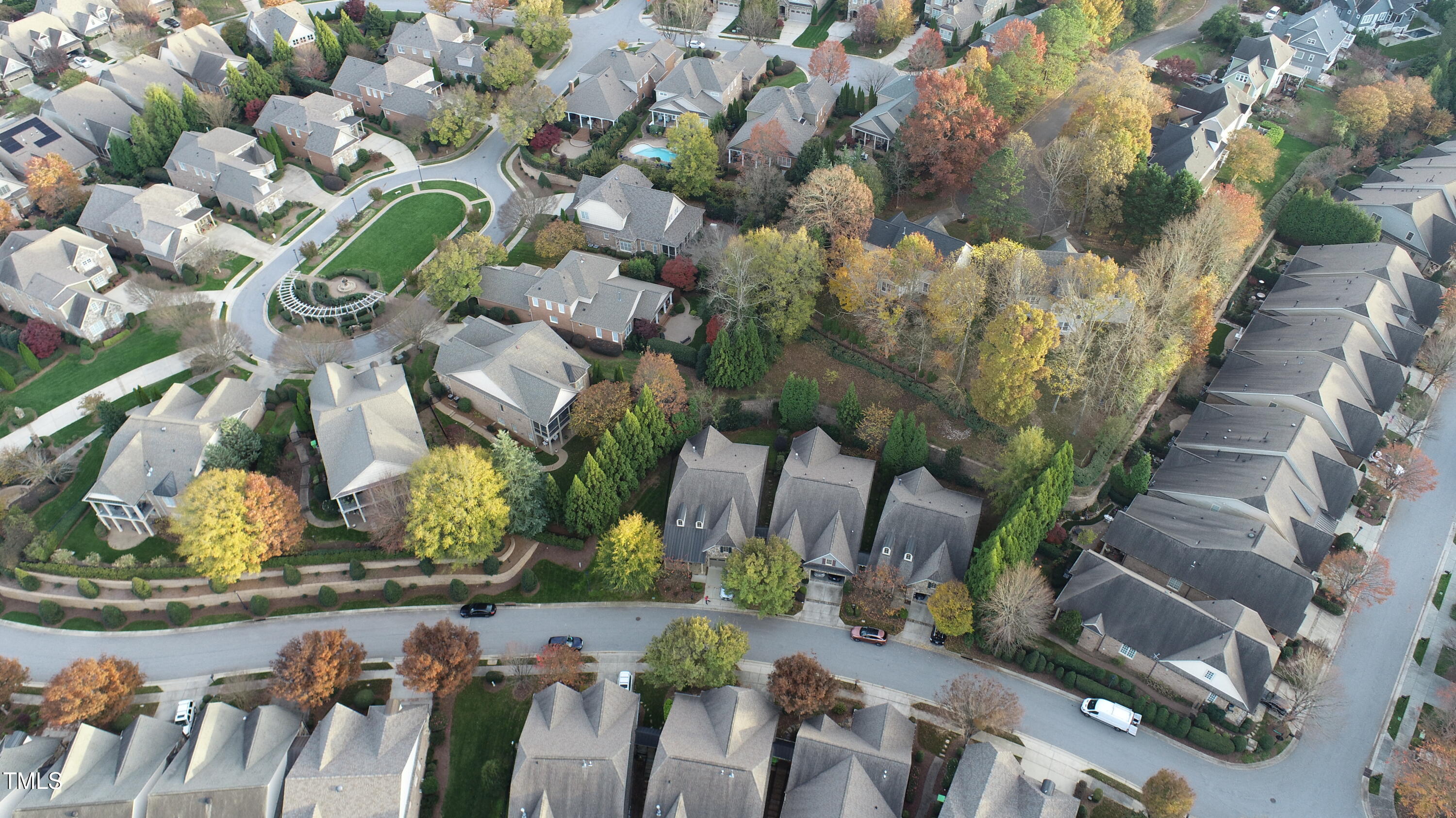 Raleigh, North Carolina 27612, United States, 3 Bedrooms Bedrooms, ,4 BathroomsBathrooms,Residential,Pending,29584