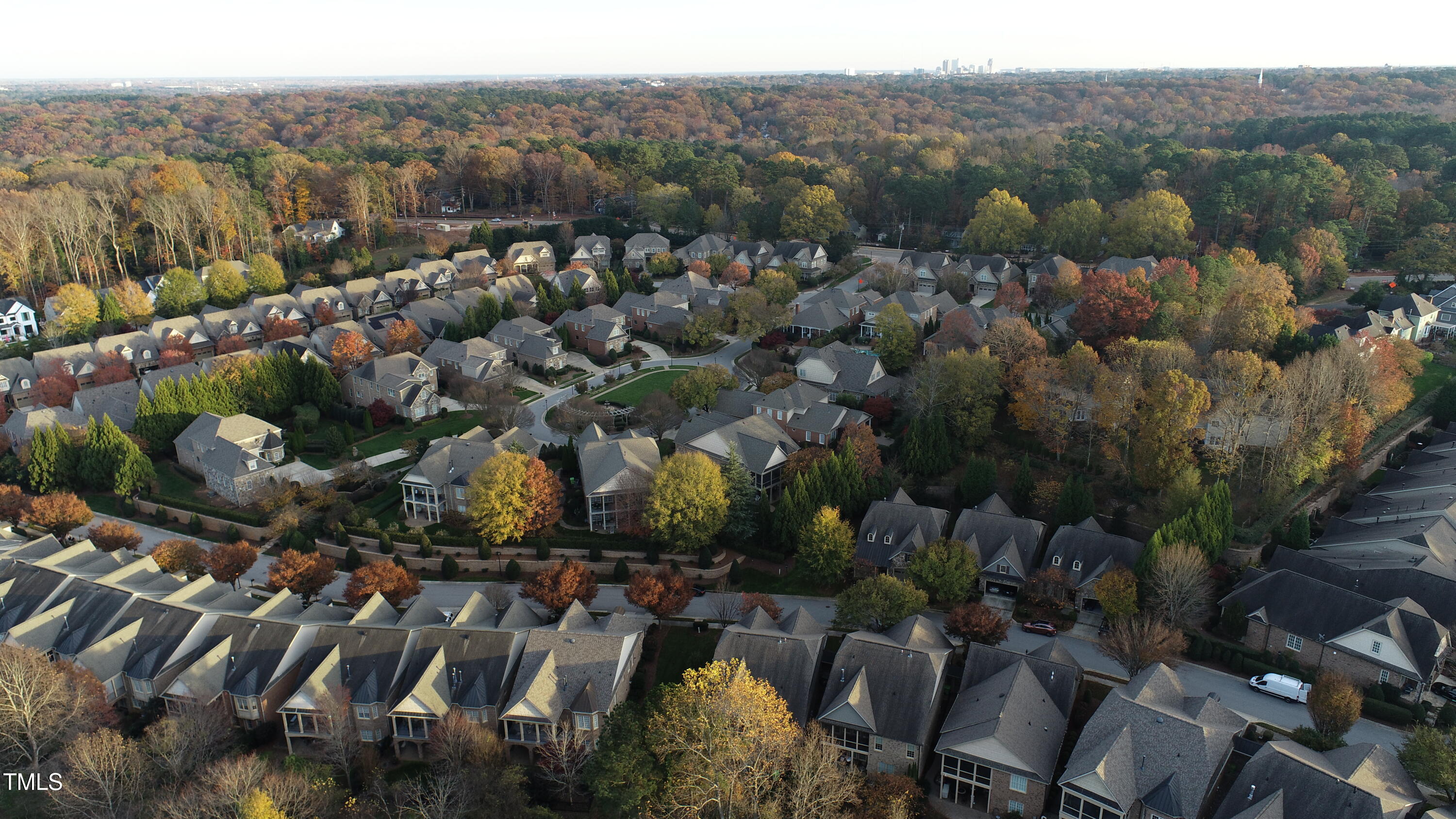 Raleigh, North Carolina 27612, United States, 3 Bedrooms Bedrooms, ,4 BathroomsBathrooms,Residential,Pending,29584