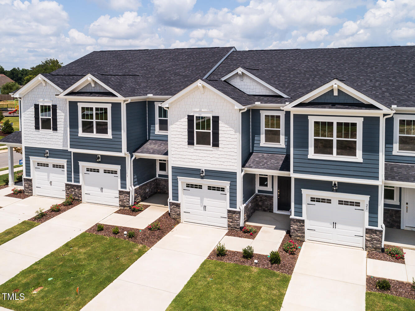 17 Silver Pne Drive