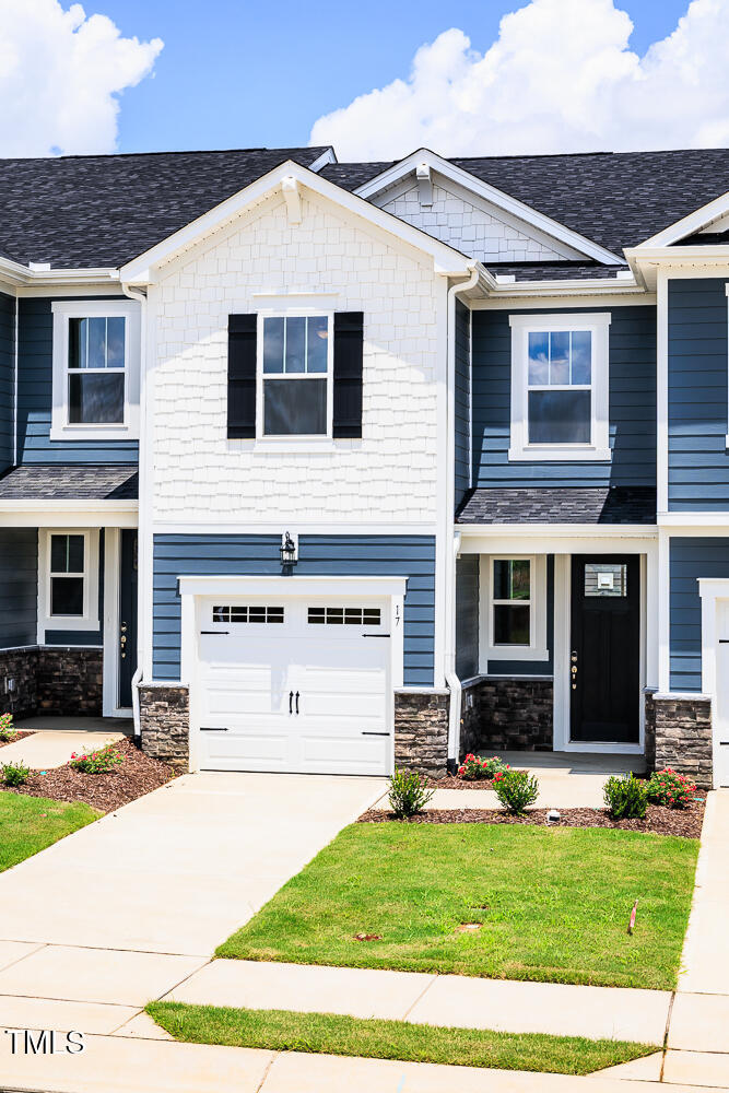 17 Silver Pne Drive