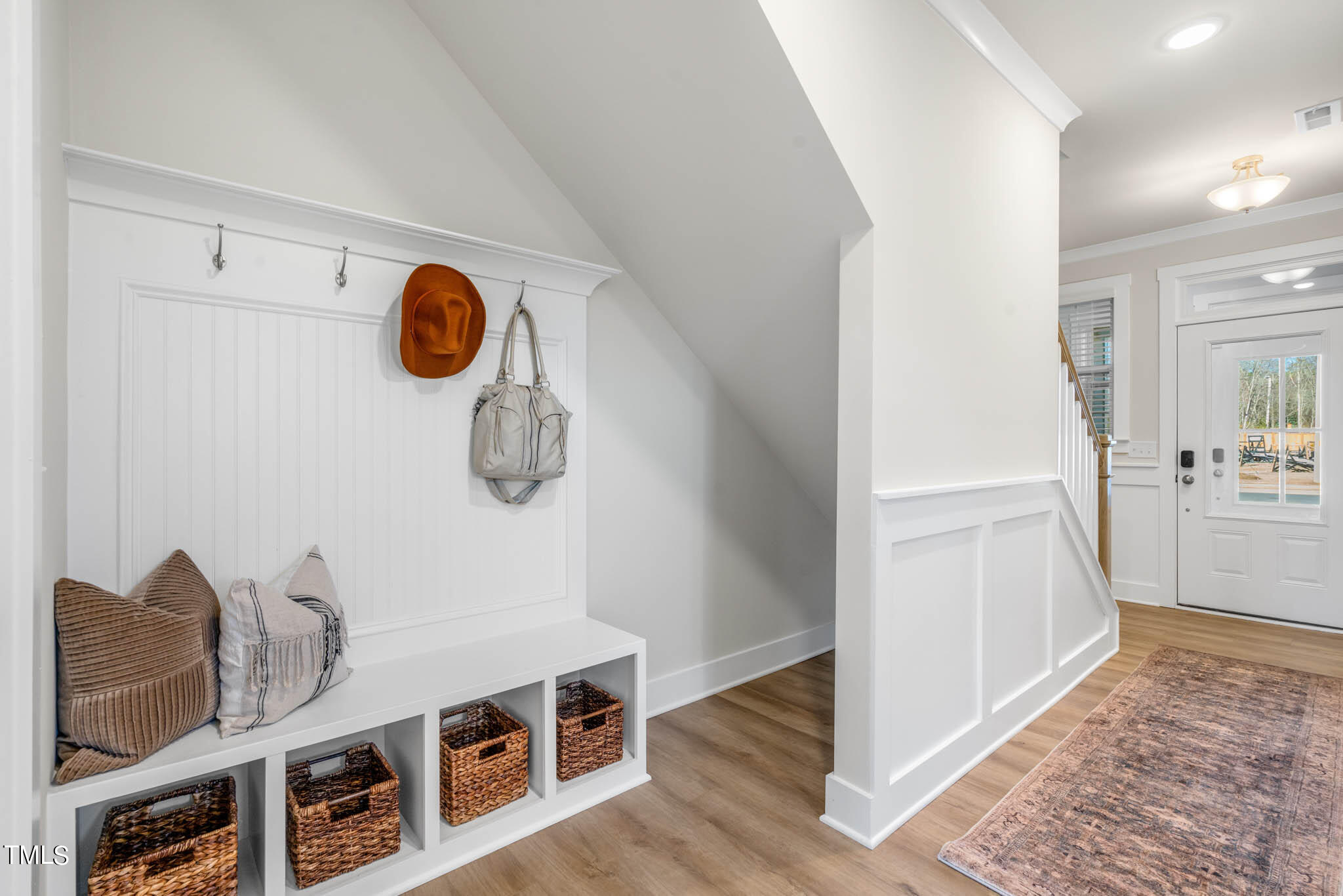 215 Pond View Court 6