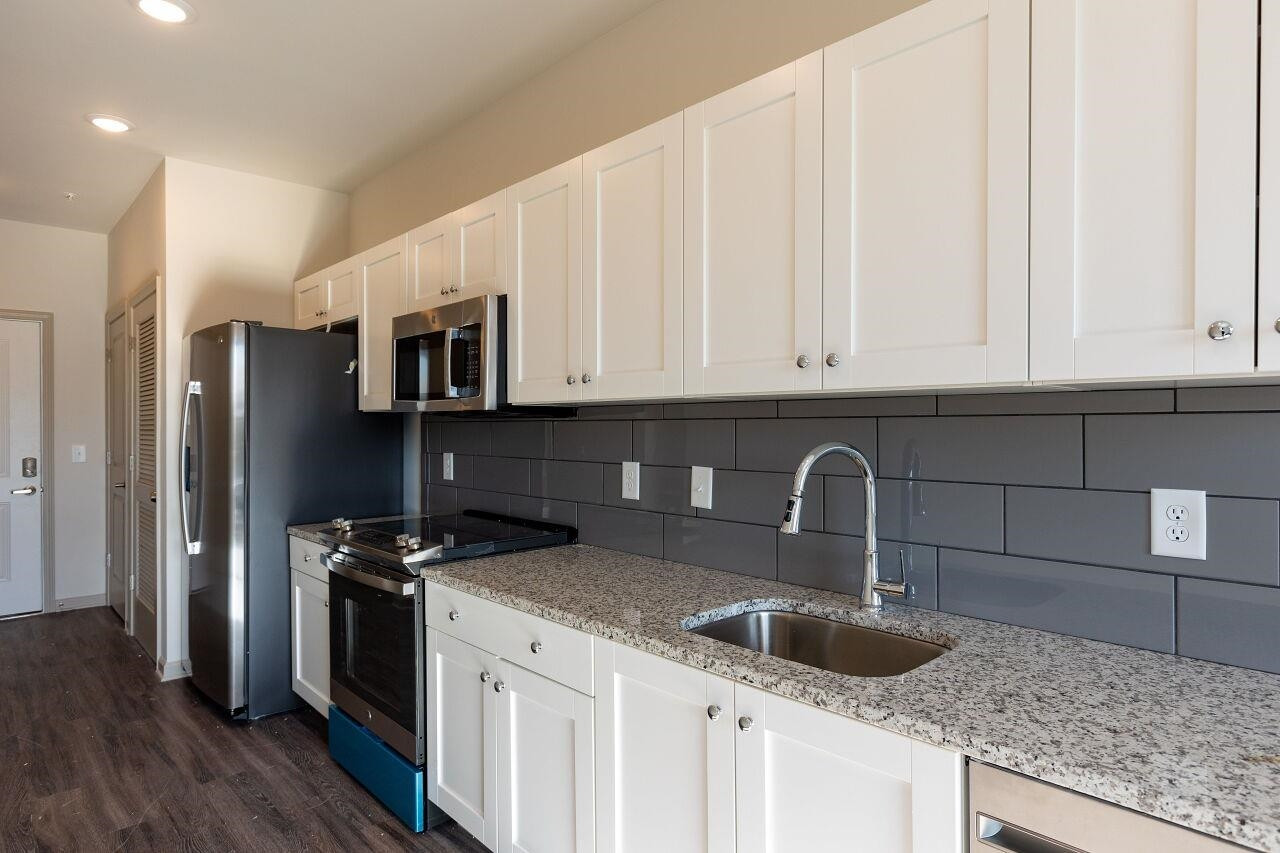 2208 Gathering Square Court