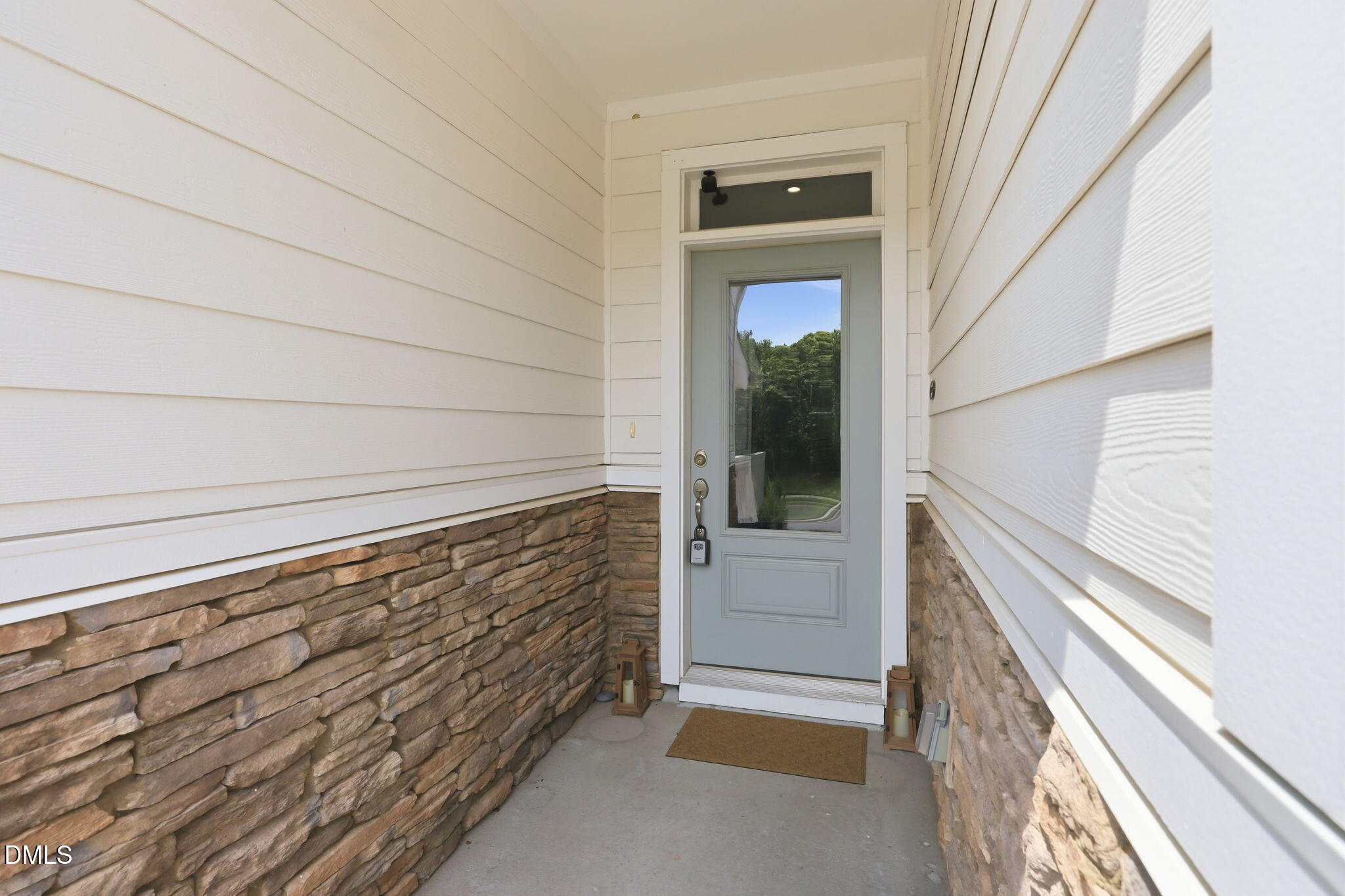 272 Deardom Way