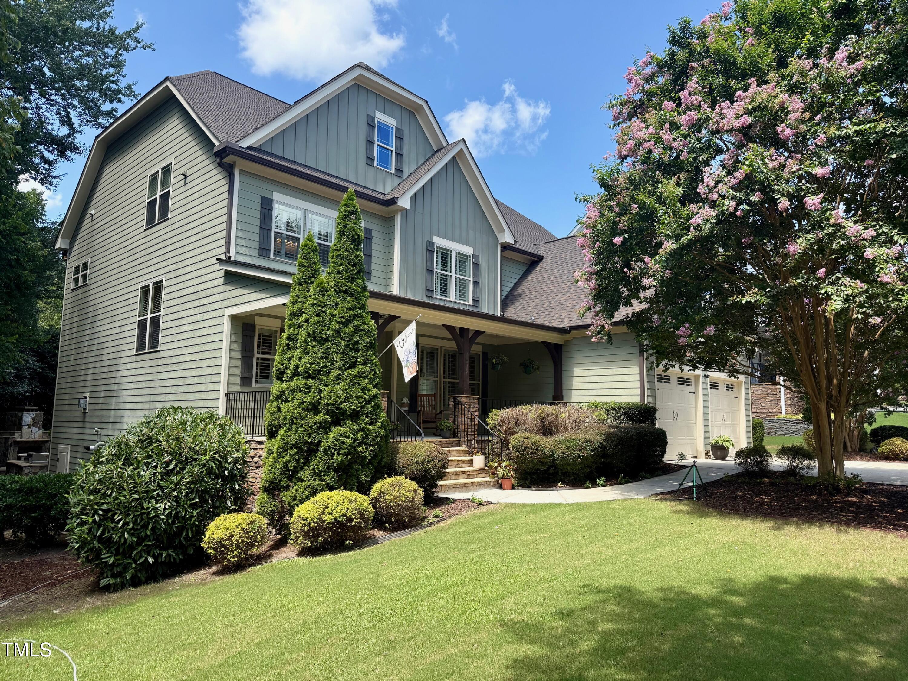 1013 Shasta Daisy Drive