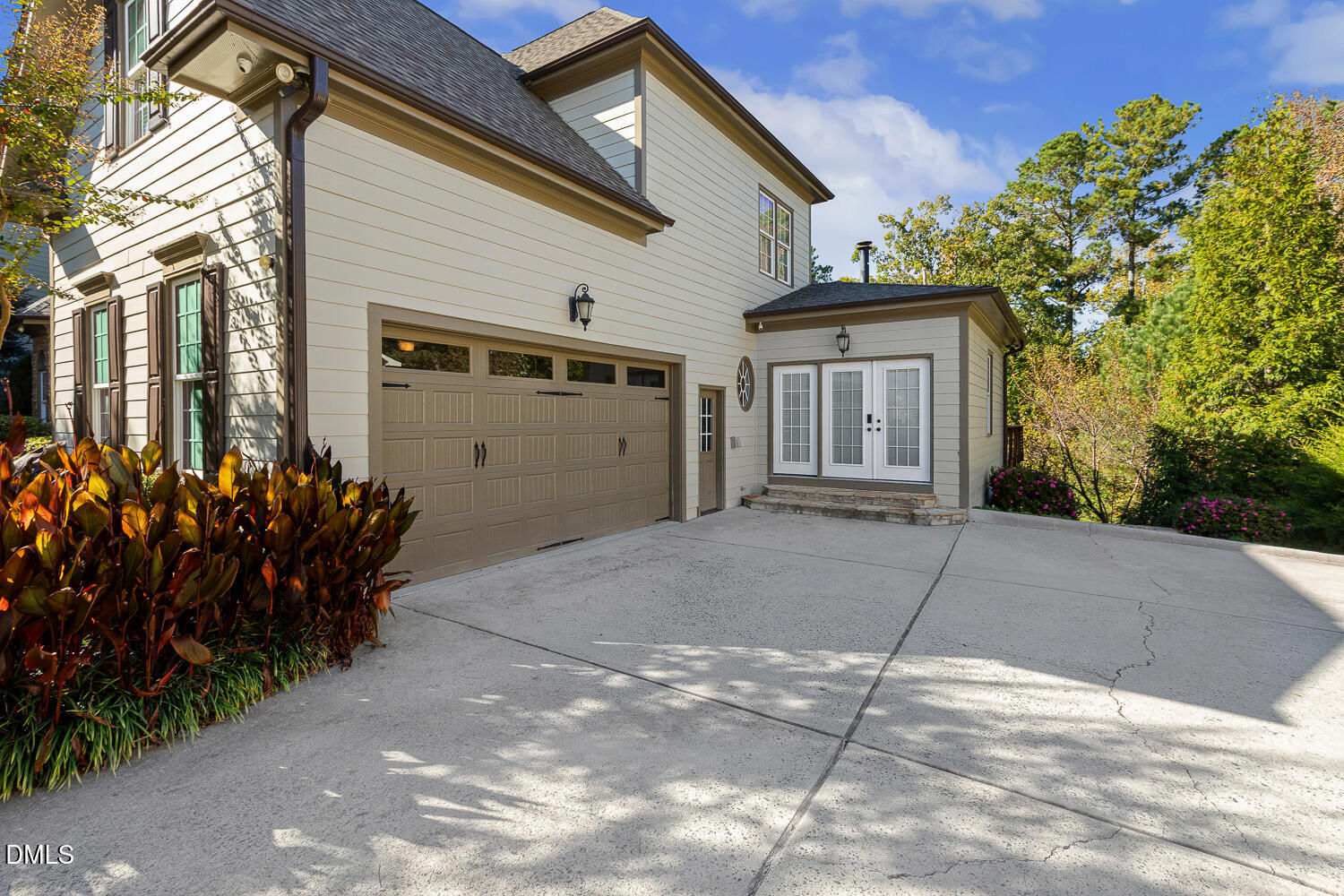 520 Foxdale Ridge Drive