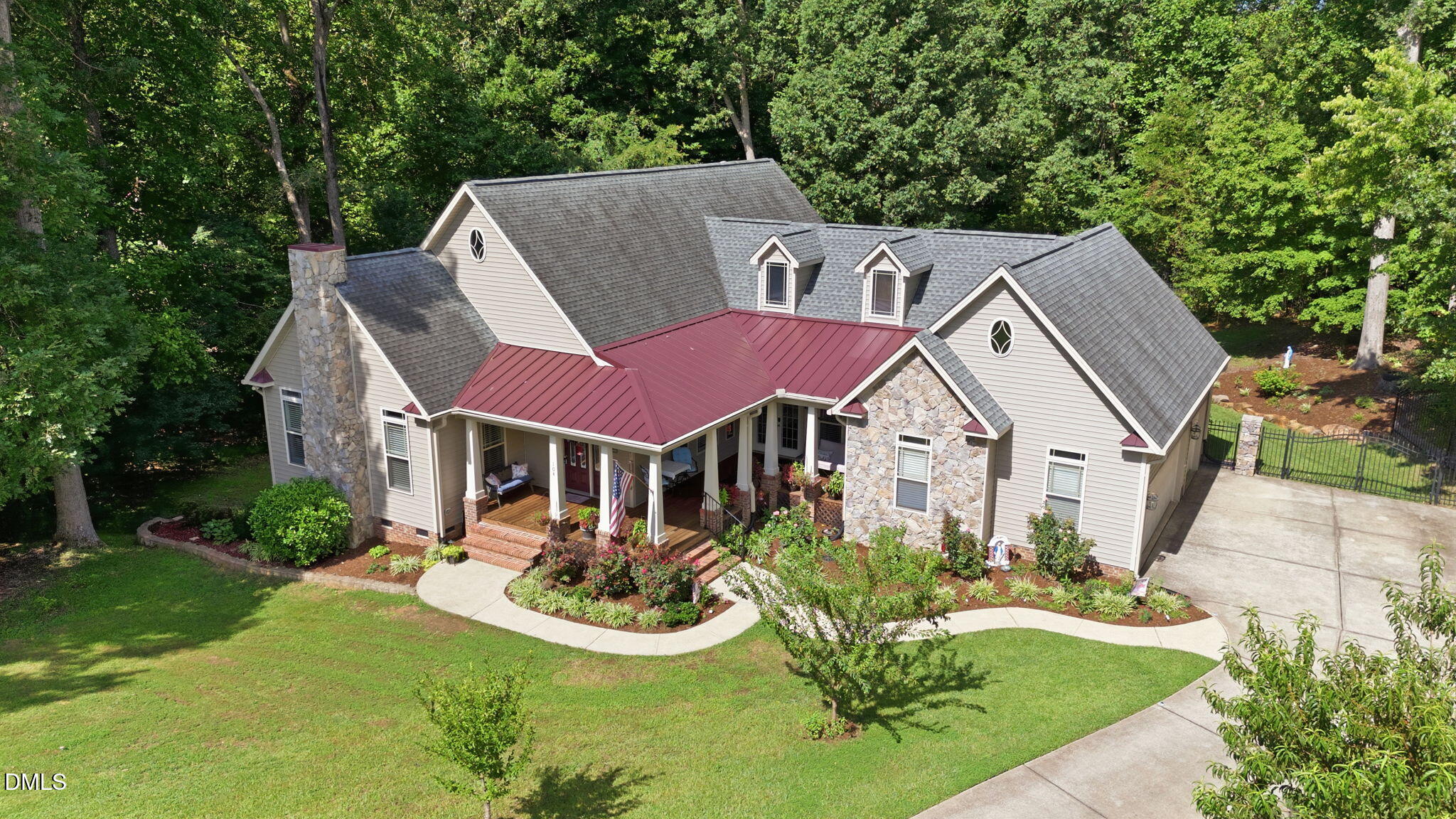 104 Flat Rock Court