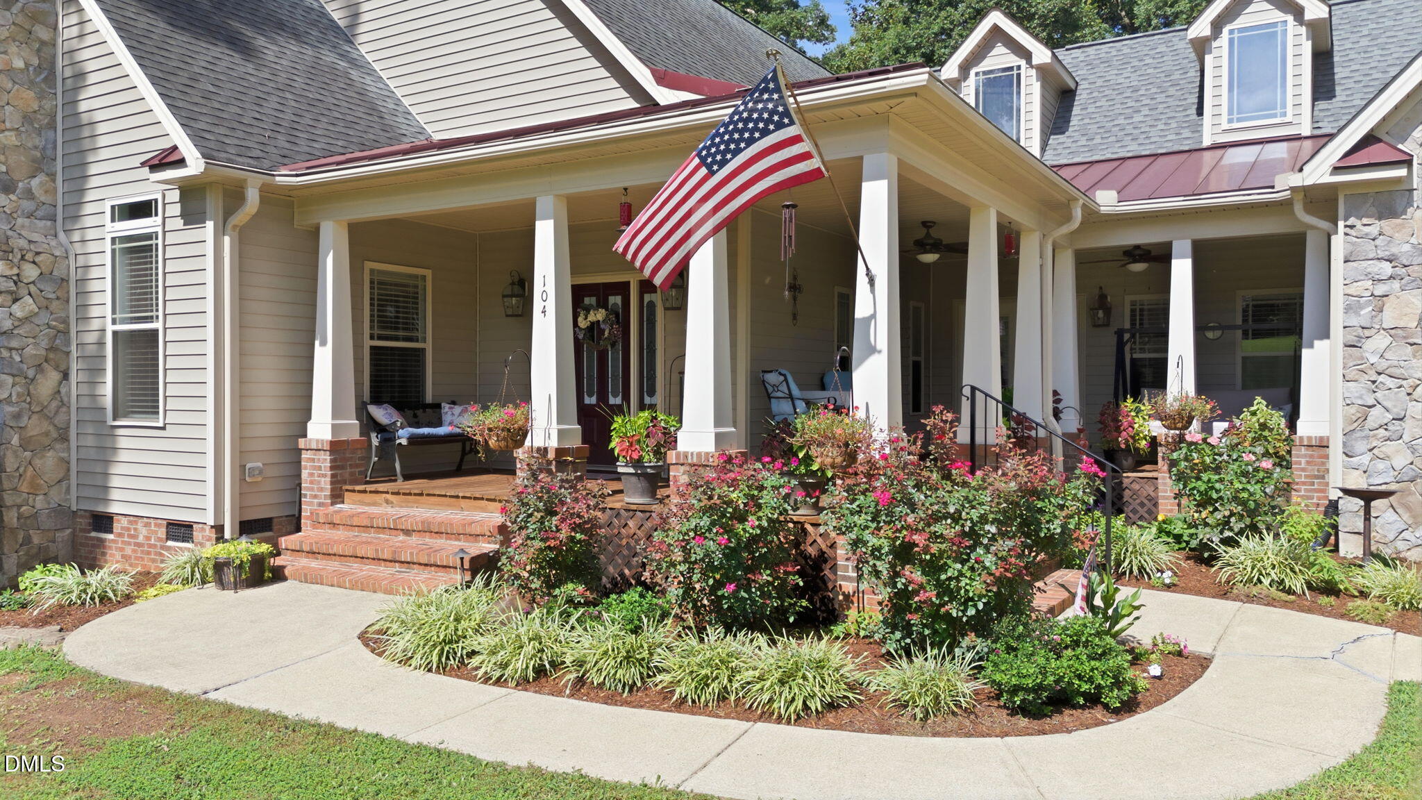 104 Flat Rock Court
