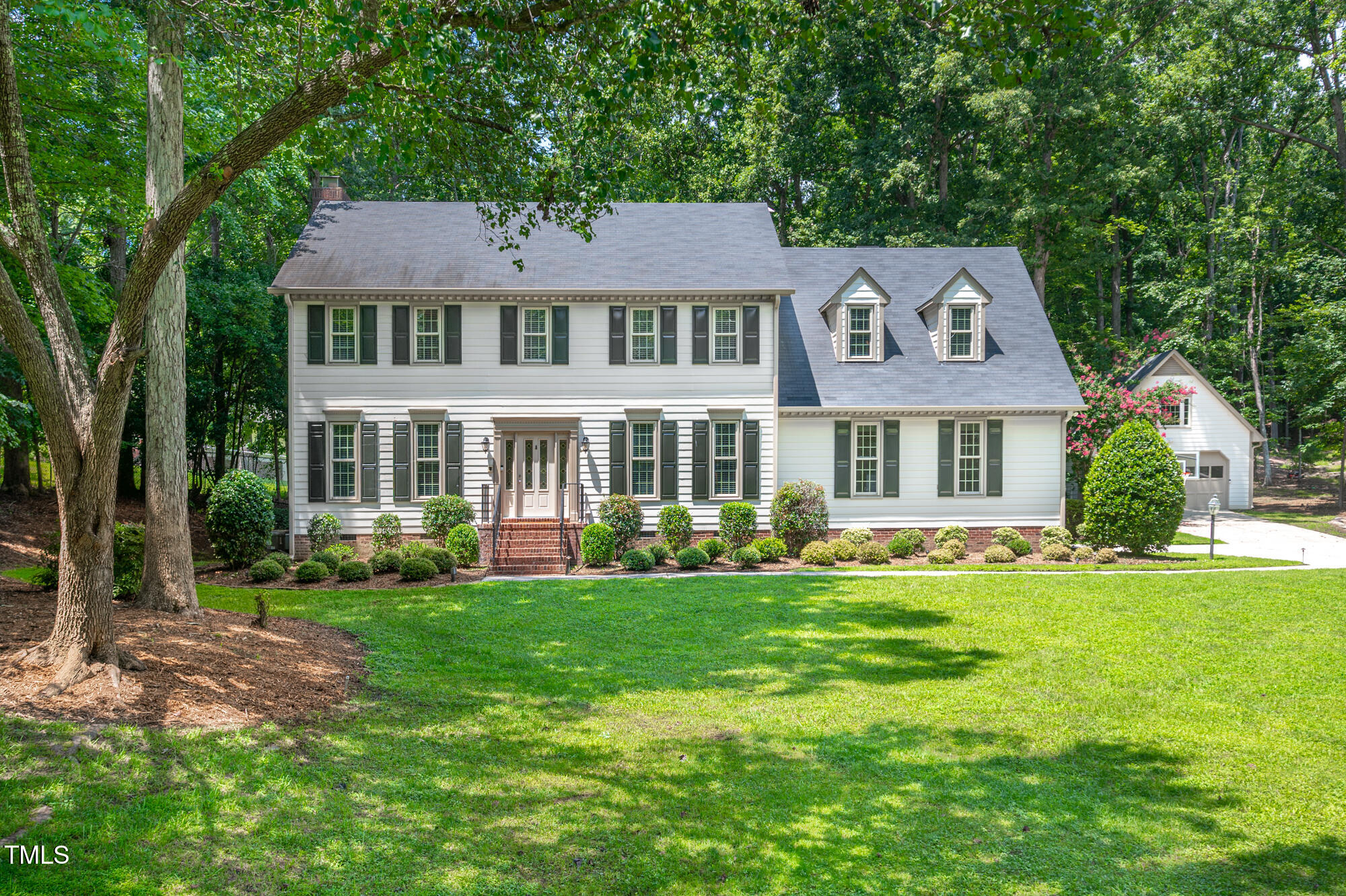 5611 Red Coach Road